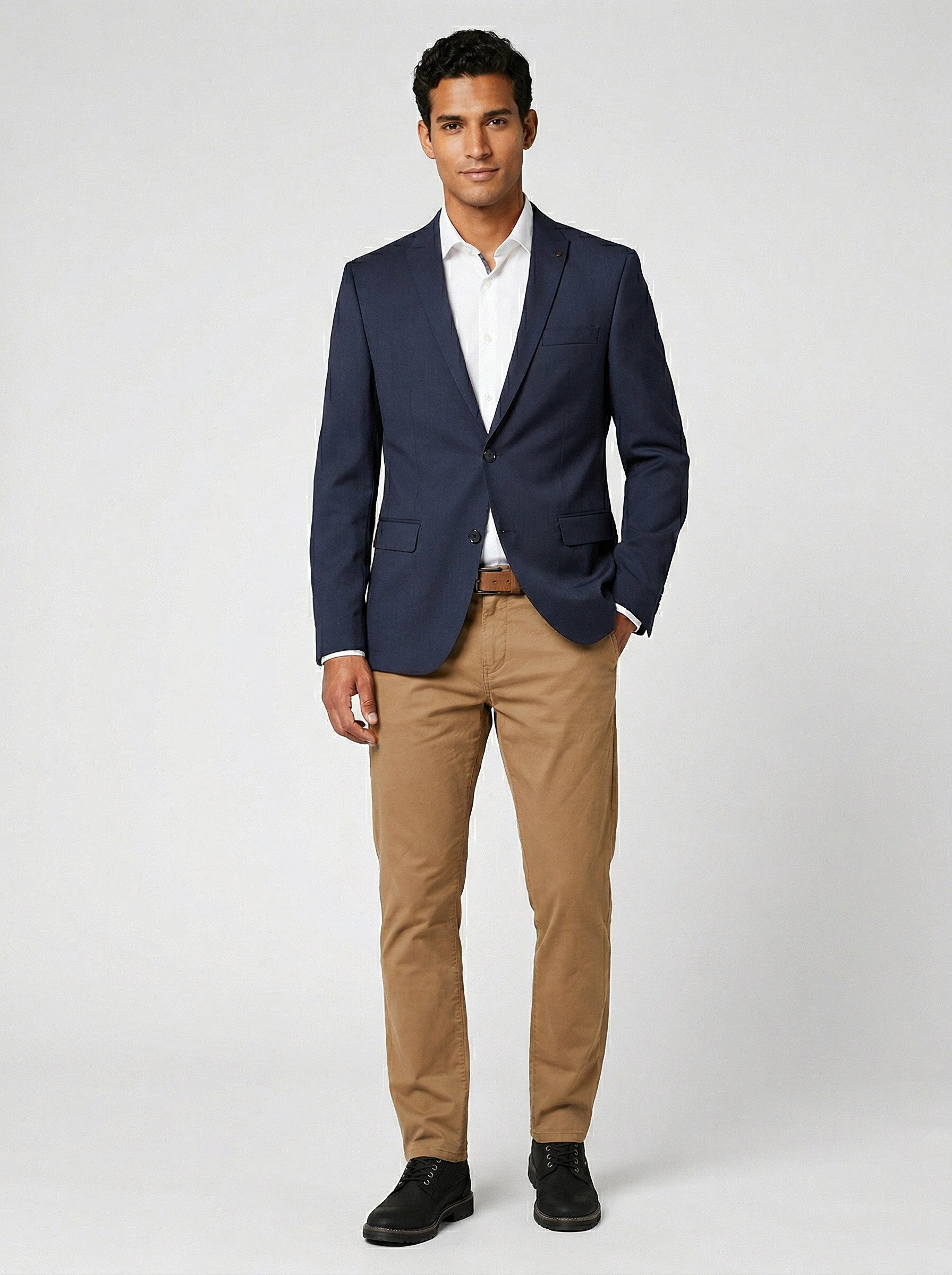 Zum Outfit 12