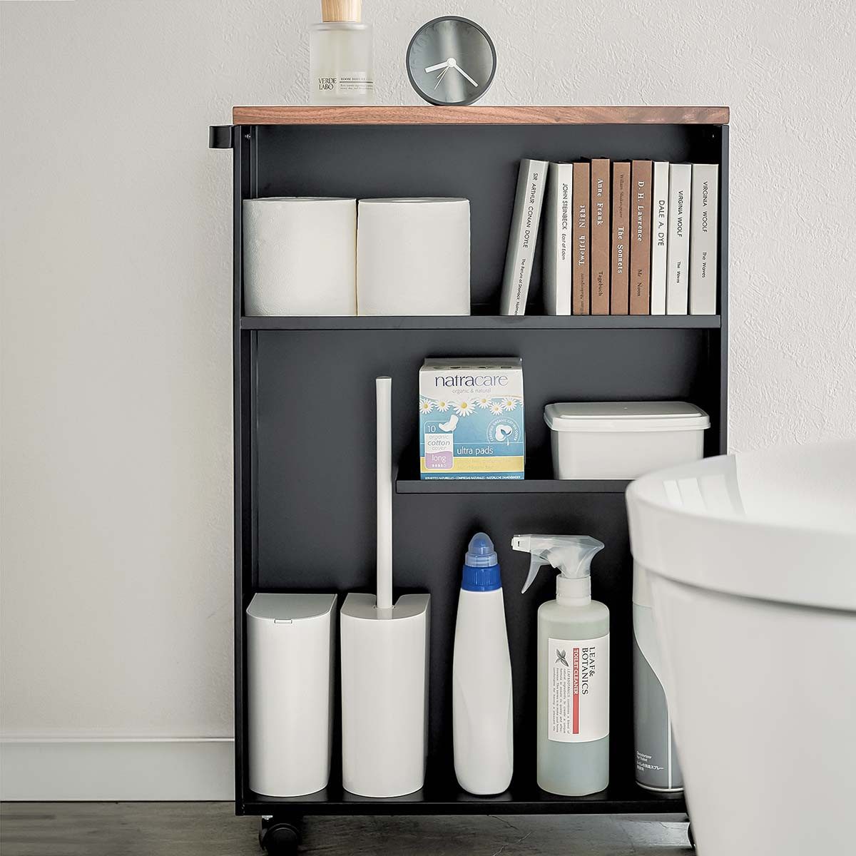 Yamazaki Badregal "Tower" schmal, Toilettenpapier Aufbewahrung günstig online kaufen