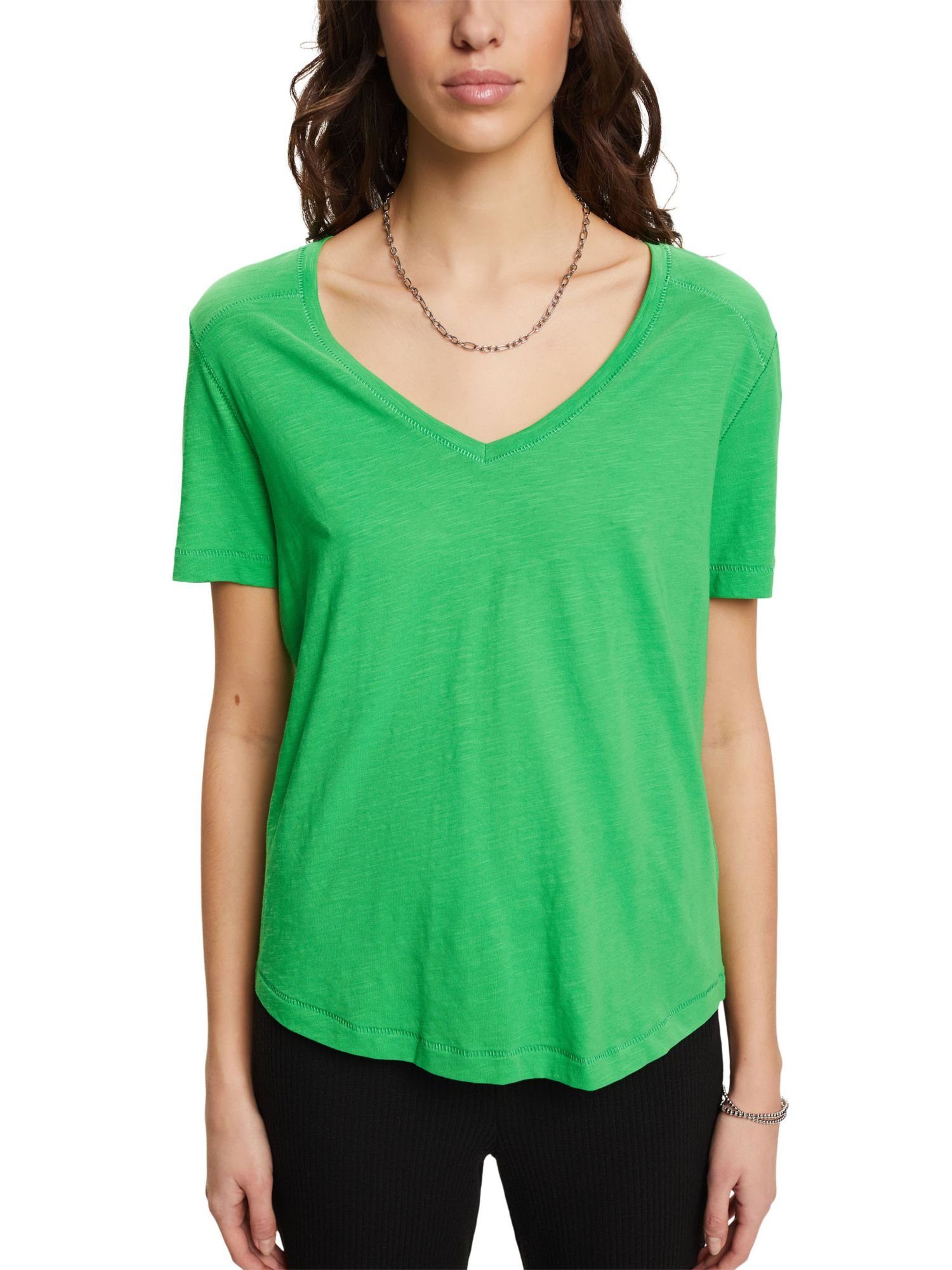 T-Shirt Ziernähten und GREEN (1-tlg) Baumwoll-T-Shirt V-Ausschnitt mit Esprit