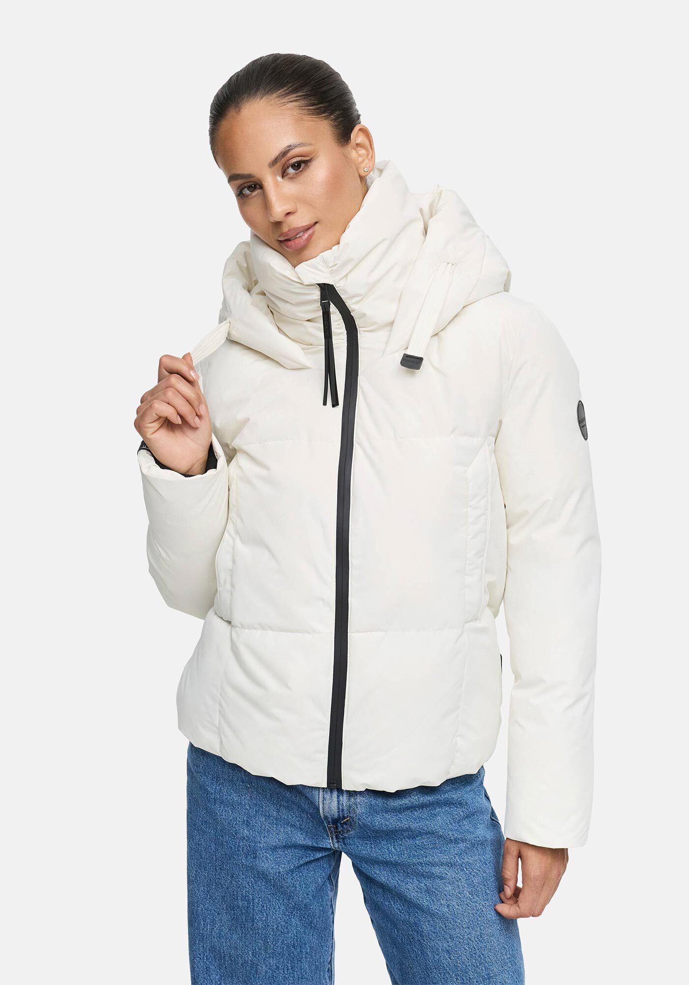 Marikoo Winterjacke Ninikaa kurze Winterjacke mit extra hohem Windschutzkragen