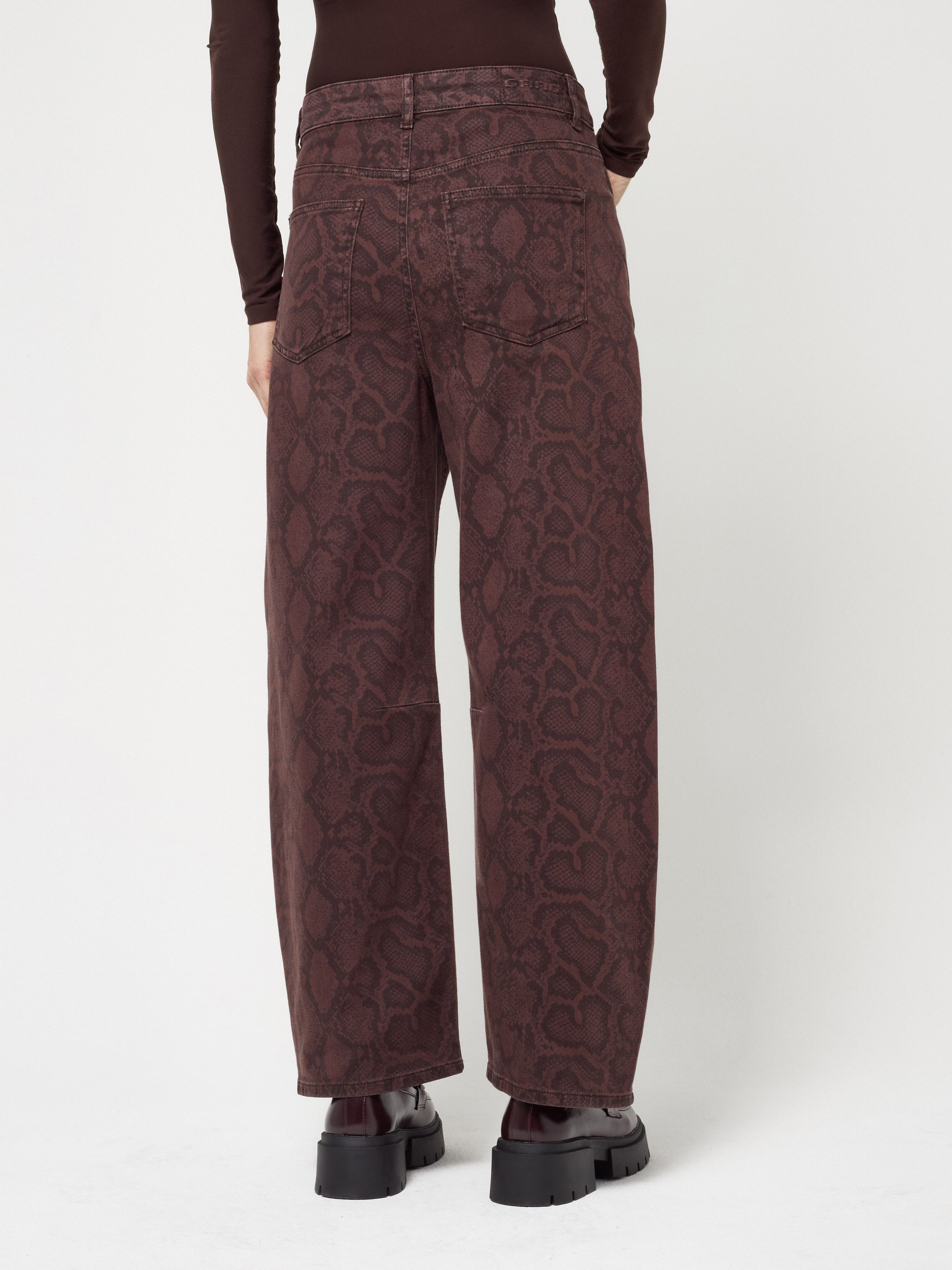 GANG Loose-fit-Jeans 94SARINA im Barrel Fit mit Knie-Abnähern, Snake Print