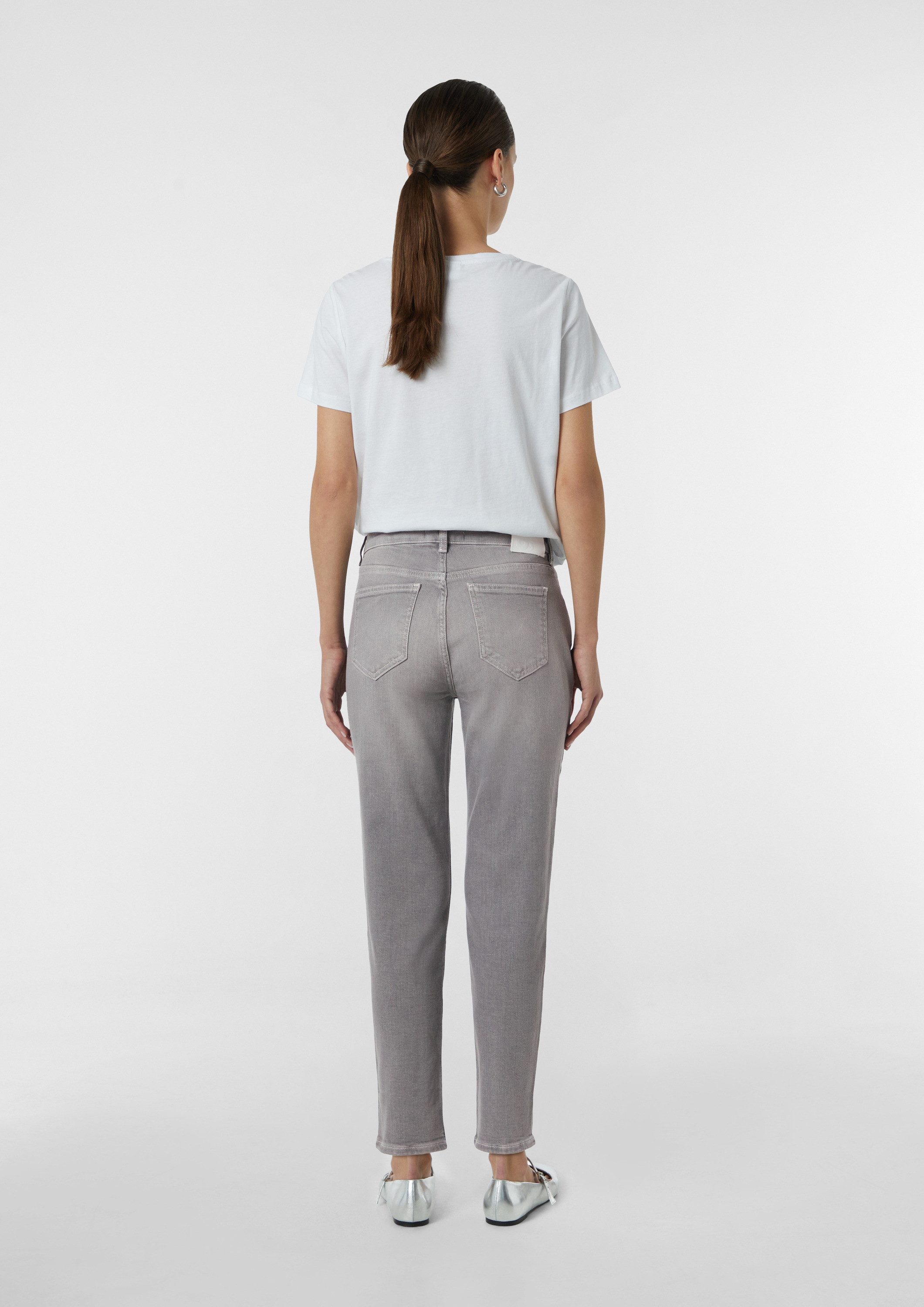 comma Slim-fit-Jeans Jeans-Hose Crop-Jeans im Slim Fit mit Kontrast-Nähten
