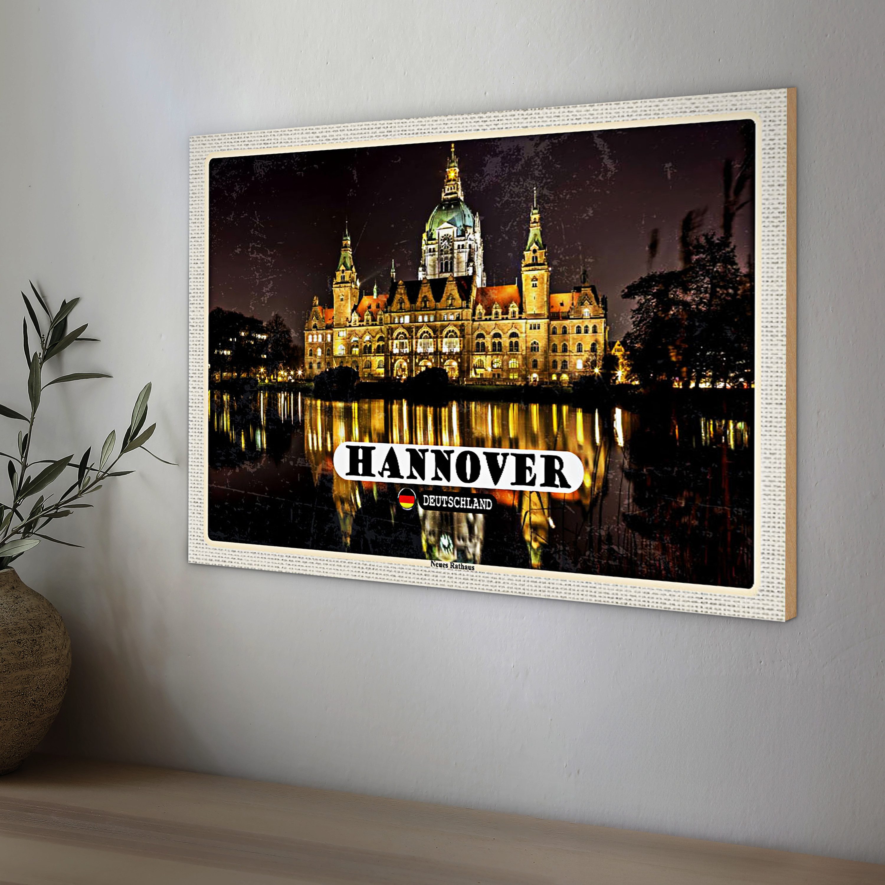Roomando Holzbild Städte Hannover Neues Rathaus Abend 40x30cm