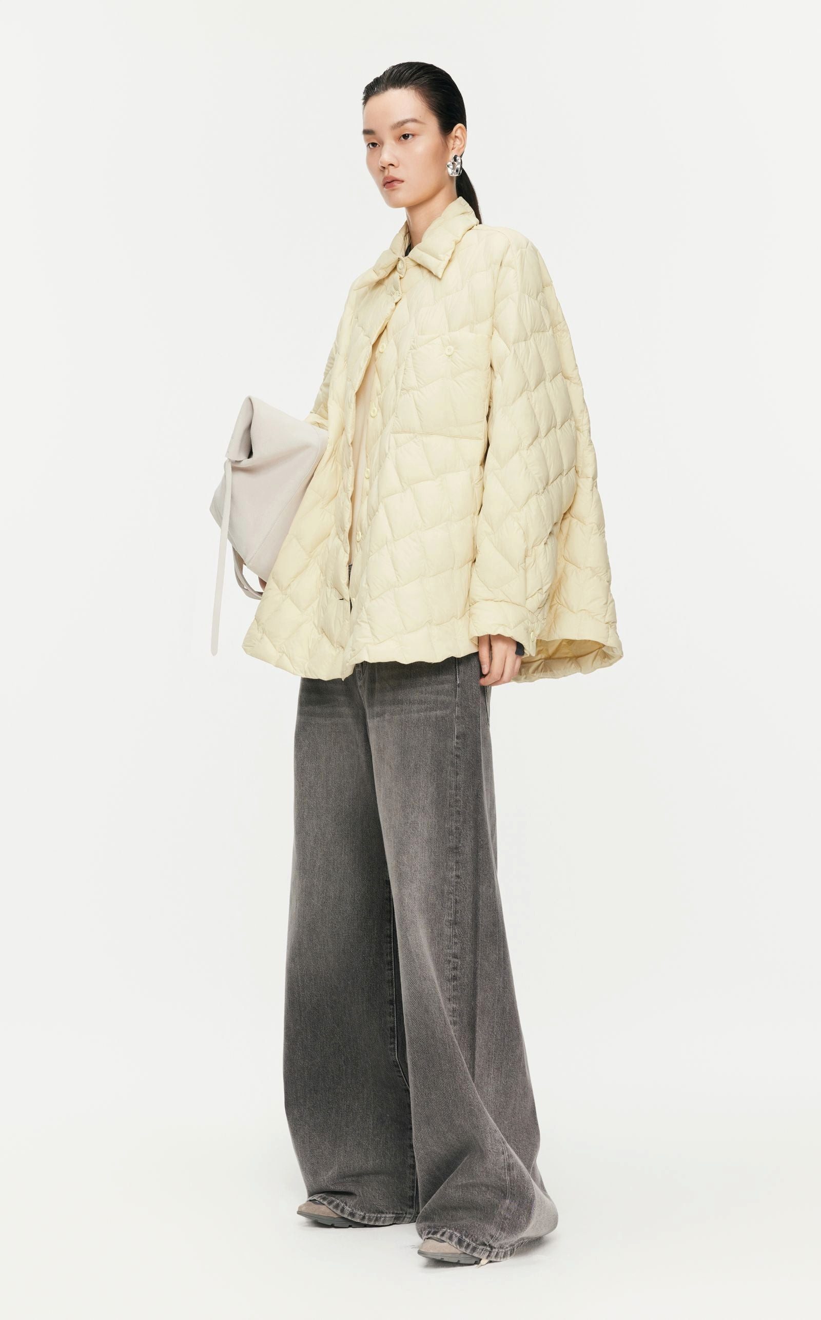 JNBY Daunenjacke Oversize Cone shape Daunenjacke Übergang mit Kachelsteppung
