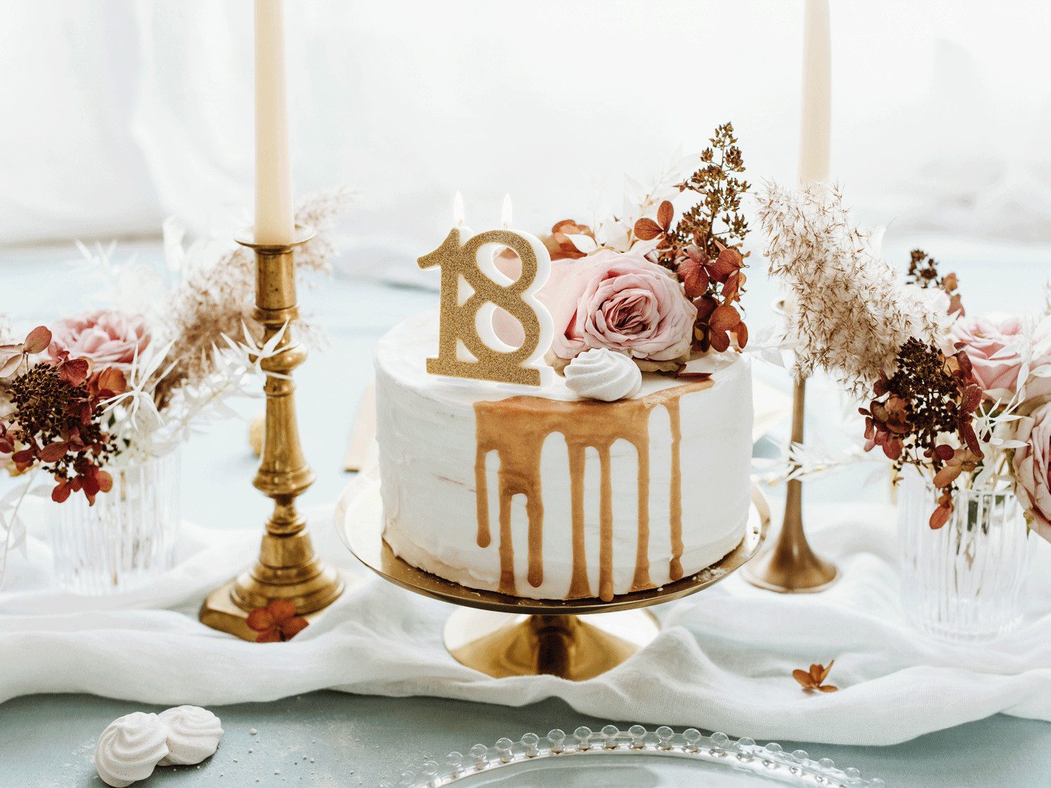 partydeco Geburtstagskerze, Geburtstagskerzen 18 Jahre 7.5cm, gold / glitzer