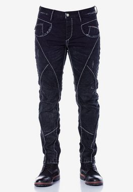 Cipo & Baxx Bequeme Jeans mit extravaganten Teilungsnähten in Straight Fit