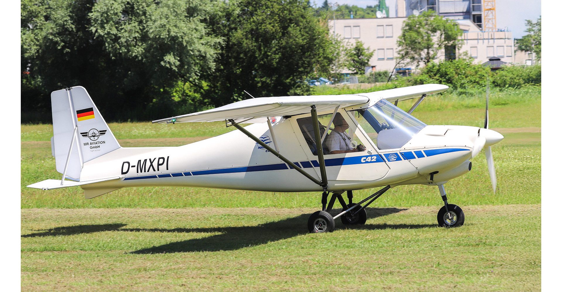 Jochen Schweizer Erlebnisgutschein Rundflug Ultraleichtflugzeug Raum Bodensee (1 Std)
