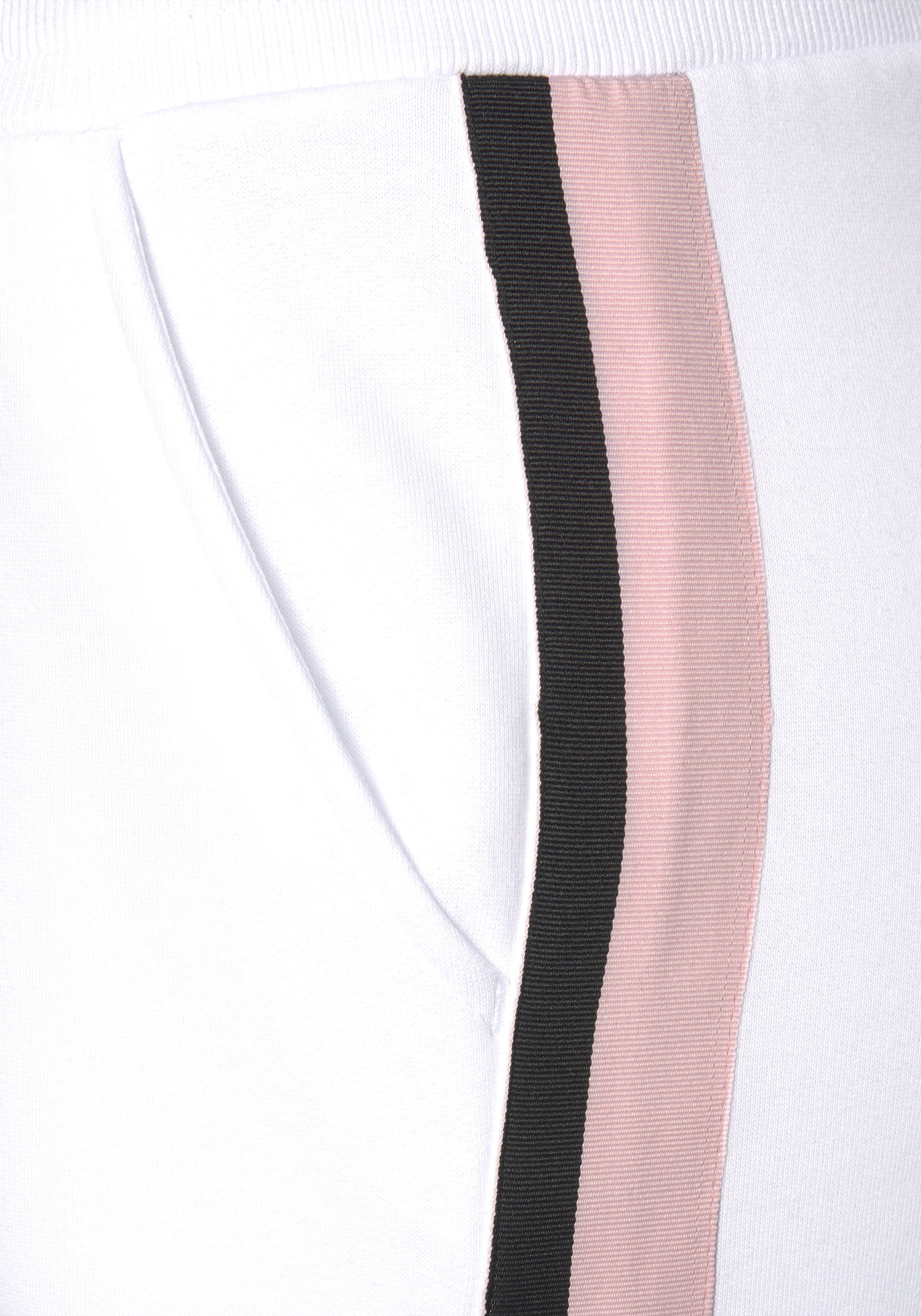 Streifen, und Bändern seitlichen white Relaxhose mit bedruckten Bench. Loungeanzug