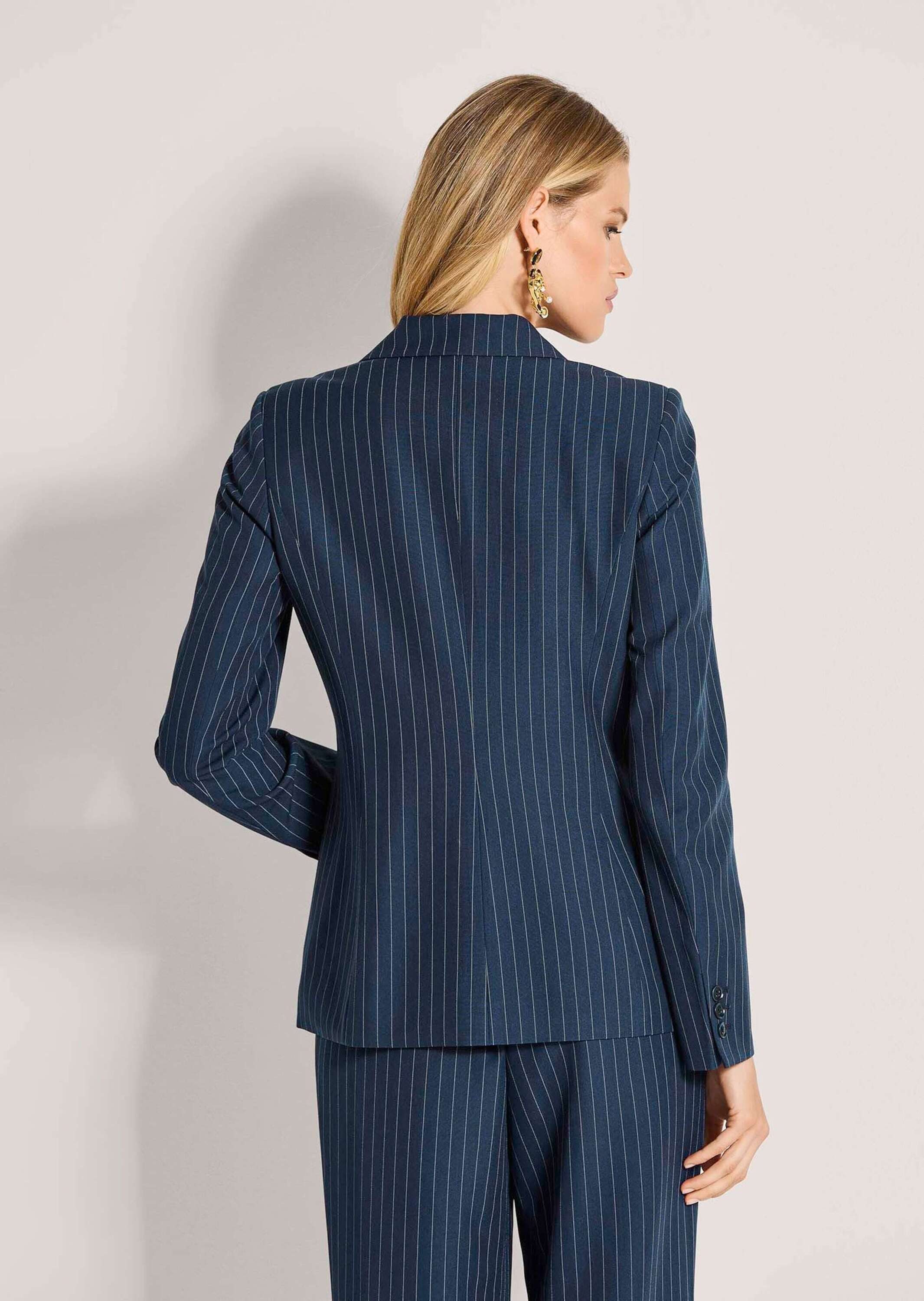 MADELEINE Kurzblazer Longblazer mit Nadelstreifen Jerseyblazer mit Revers, Knopfverschluss, Pattentaschen und Langarm