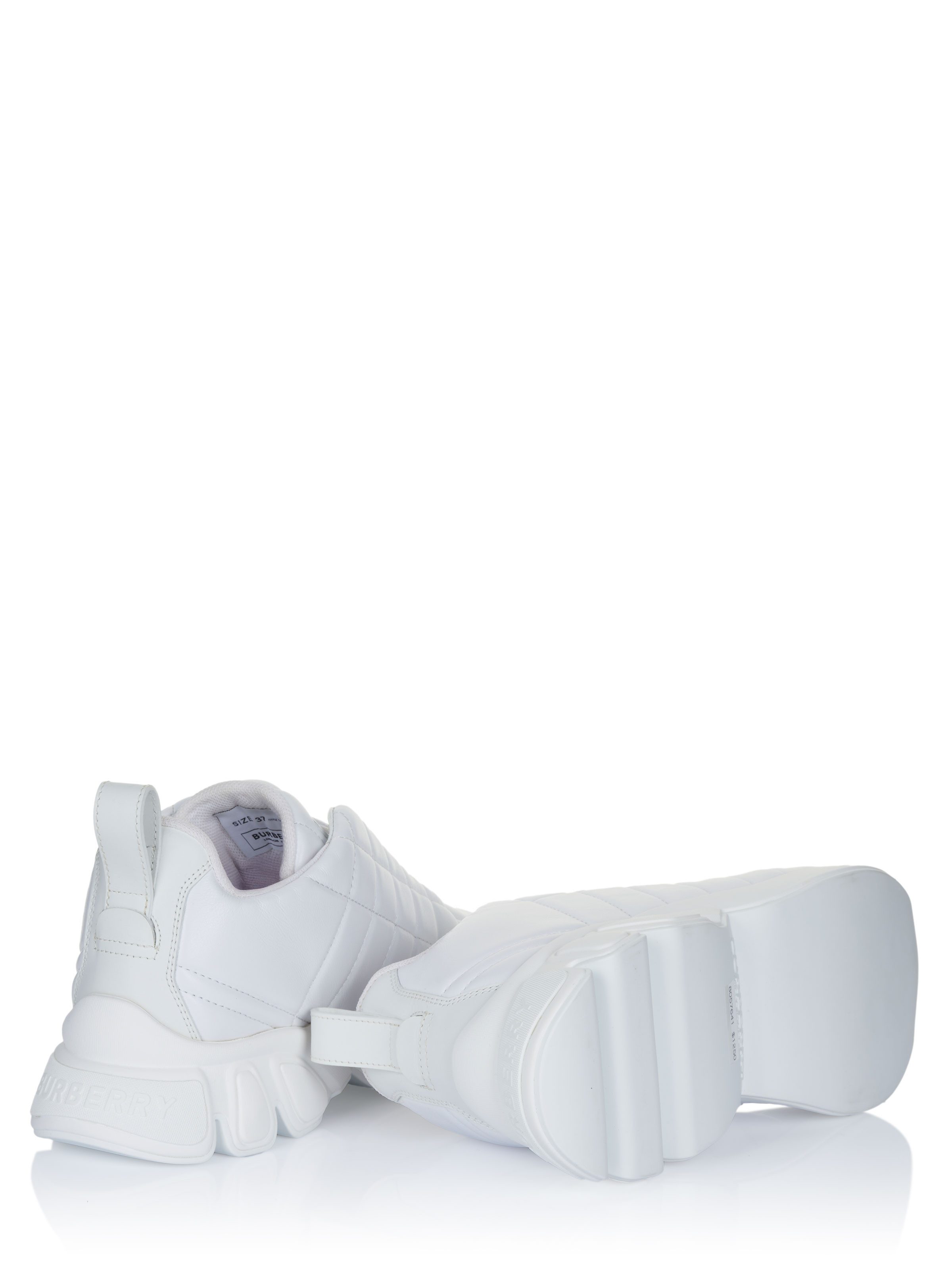 BURBERRY Sneaker