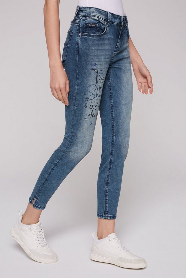 SOCCX Slim-fit-Jeans mit verkürztem Bein, Komfortable Oberschenkelweite