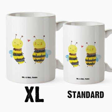 Mr. & Mrs. Panda Tasse Biene Verliebt - Weiß - Geschenk, spülmaschinenfest, Große Tasse, XL, XL Tasse Keramik, Spülmaschinenfest
