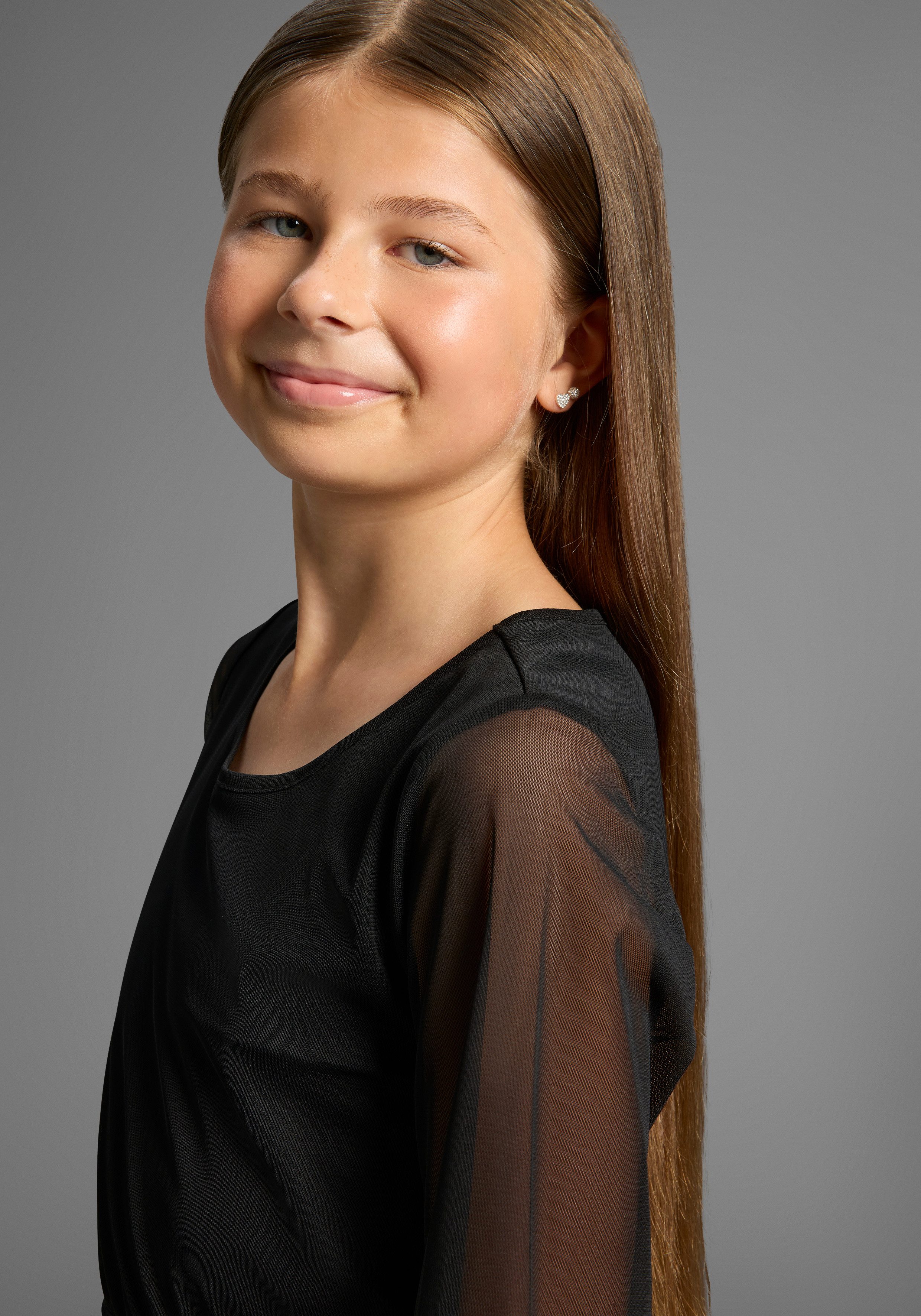 Bruno Banani Jerseykleid Meshkleid mit transparenten Ärmeln für festliche Anlässe Für TEENS. Shirtkleid mit Chiffon