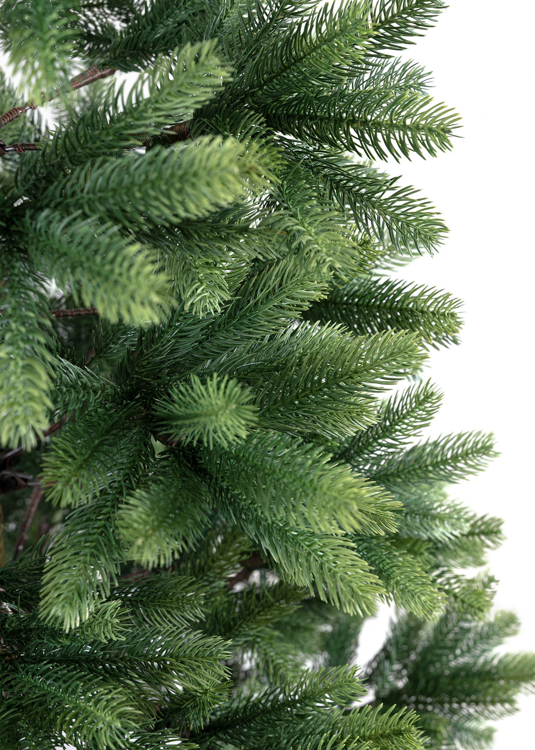 IC Winterworld Künstlicher Weihnachtsbaum 180 cm naturgetreuer künstlicher XL Weihnachtsbaum, Künstliche Normanntanne, Nordmanntannen-Optik, ca. 922 Äste, PE Nadeln, Holz Baumständer