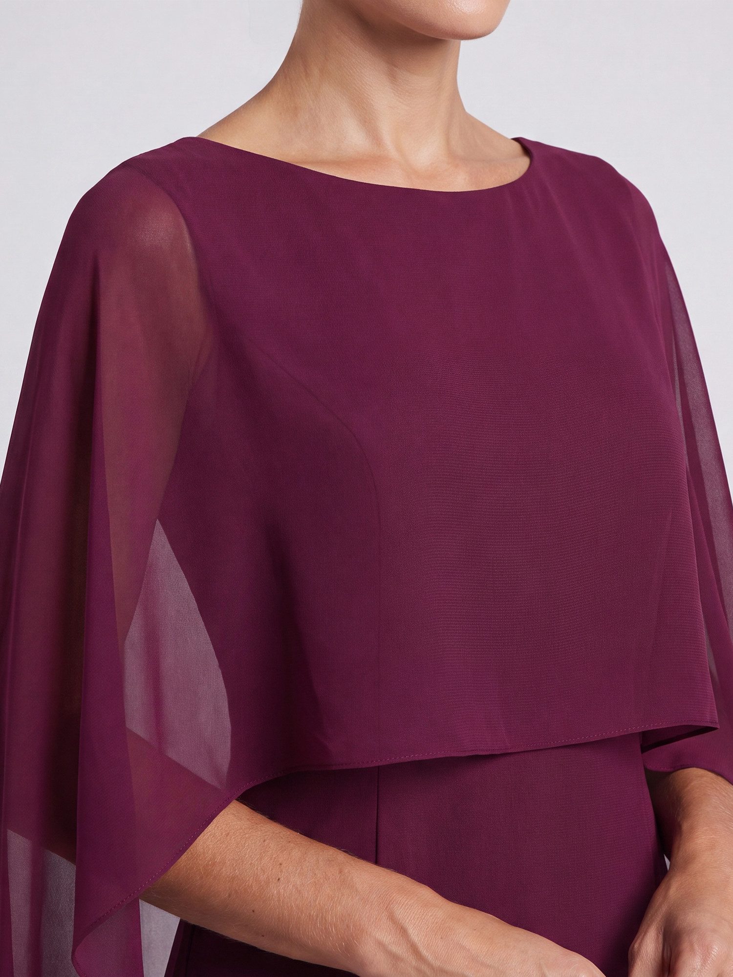 Apart Abendkleid mit Chiffoncape