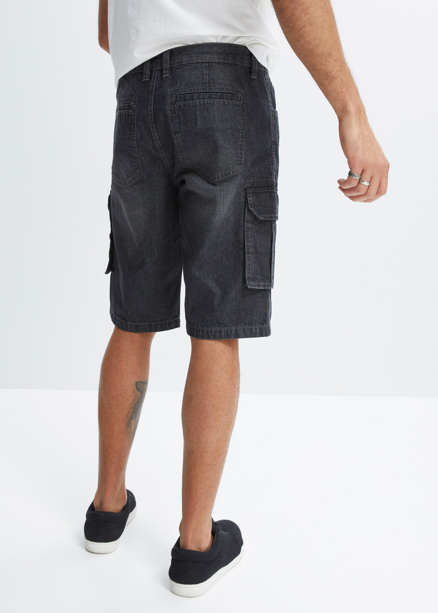 bonprix Bermudas aus Baumwolle und Elasthan, Relaxed Fit, Cargo-Jeans-Design