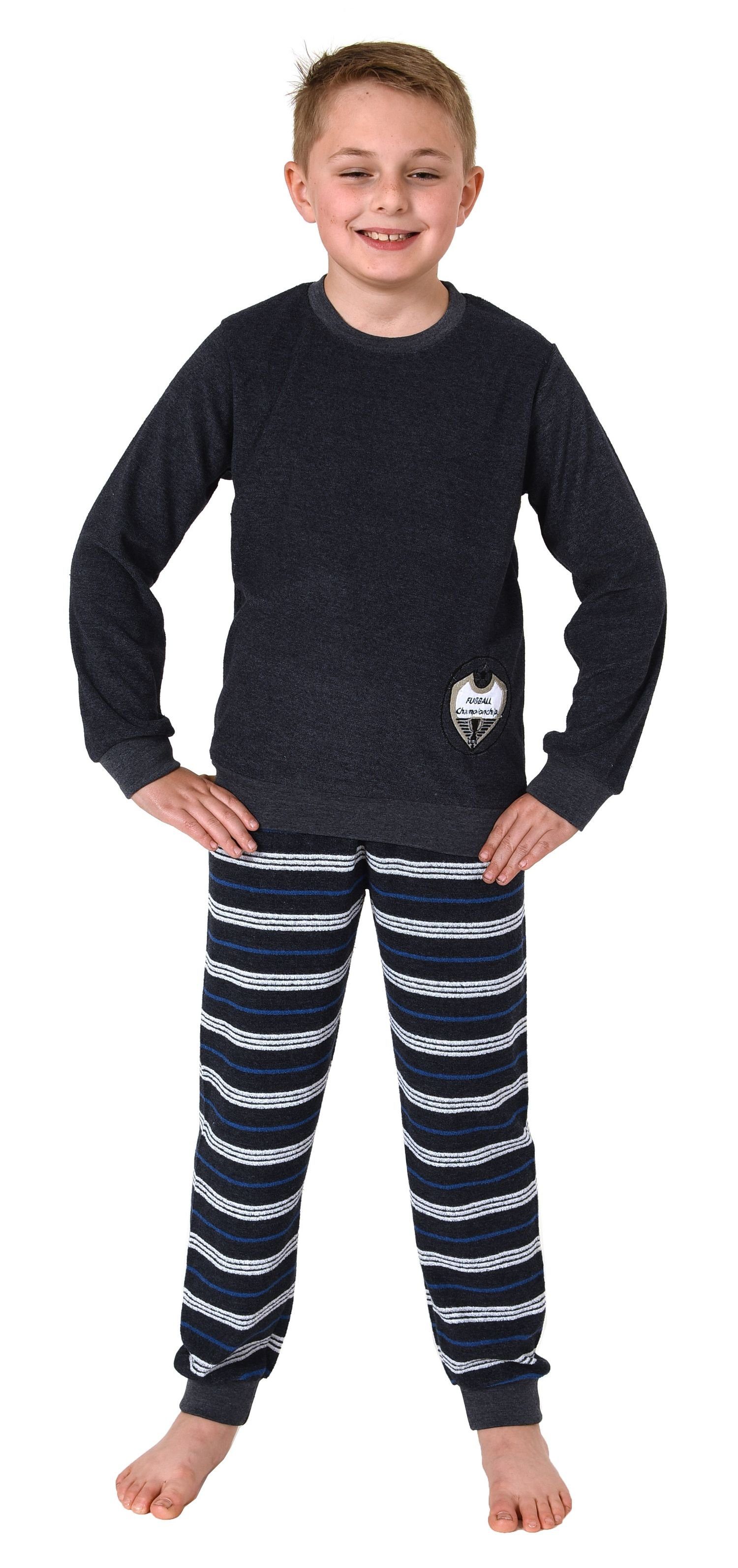 Normann Pyjama Jungen Frottee langarm Schlafanzug mit Bündchen und Fussball-Motiv marine