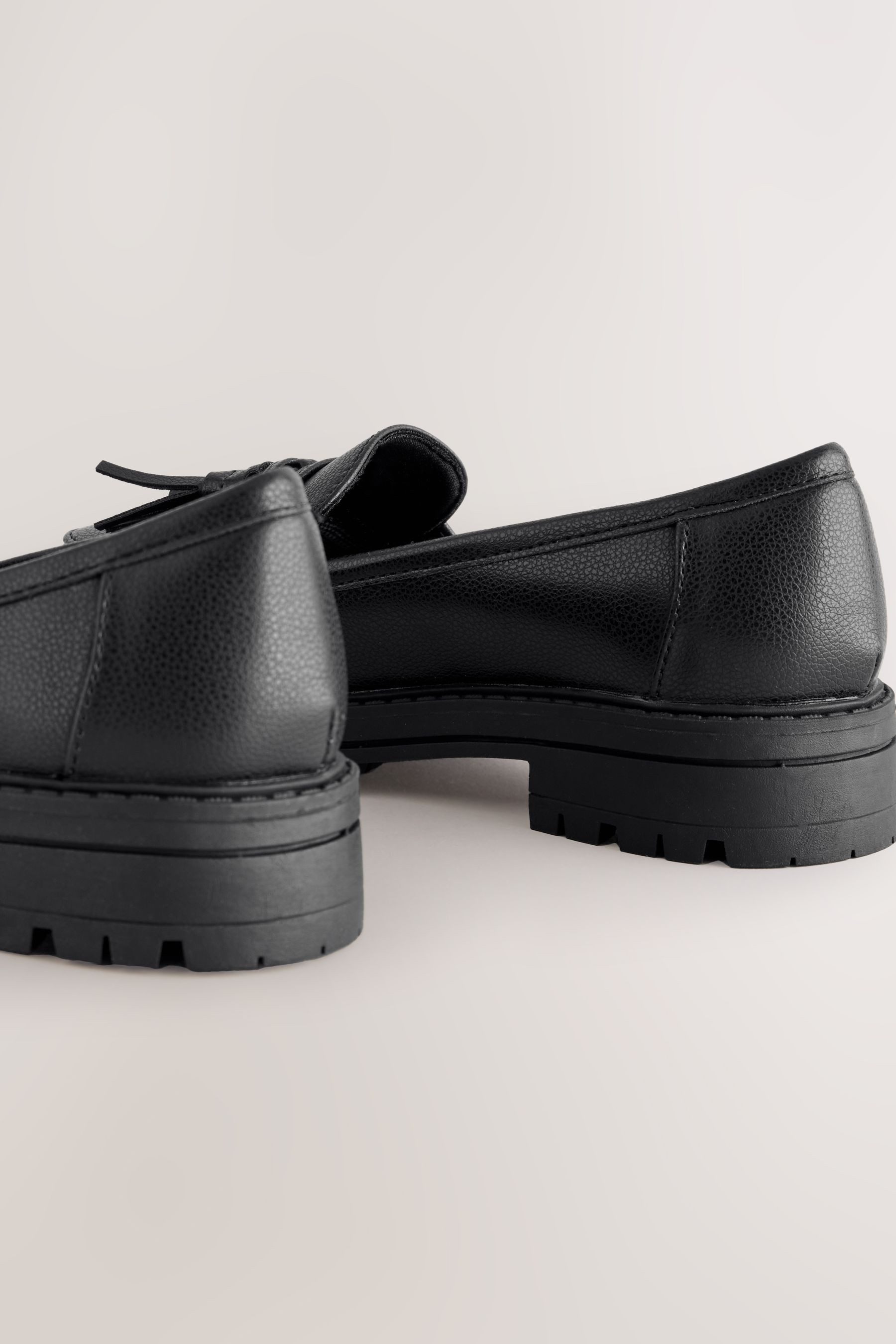 Next Robuste Loafer mit Quasten, weite Passform Loafer (1-tlg)