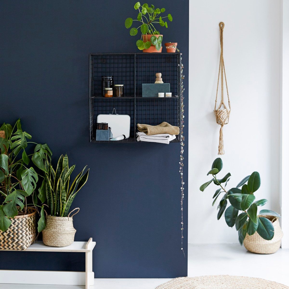 Tikamoon Wandregal Wandregal für das Badezimmer aus Metall 65 cm Badezimmerregal industri