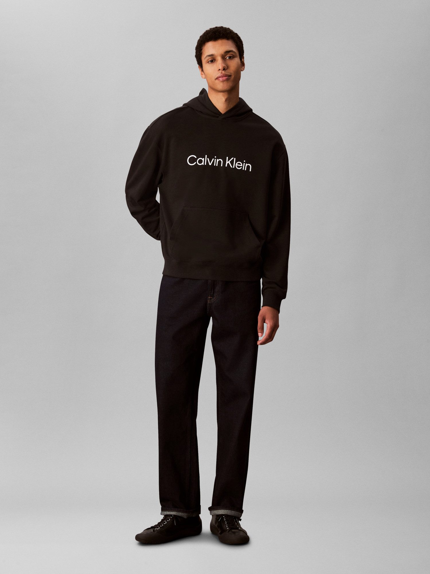 Calvin Klein Jeans Kapuzensweatshirt Regular Fit, Kängurutasche – Bild 5 von 5