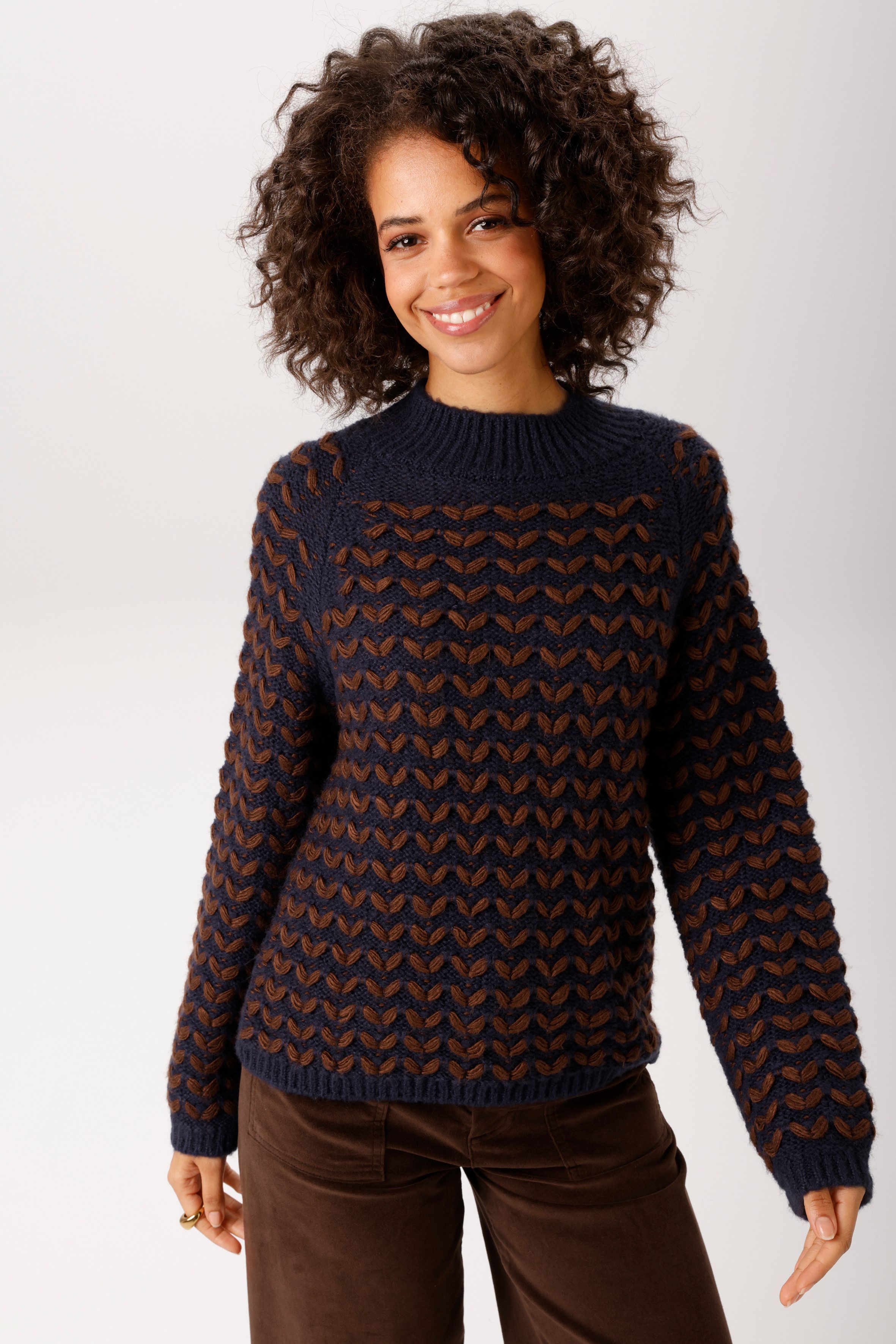 Aniston CASUAL Strickpullover im 3D-Effekt mit aufgestrickten Blättern - NEUE KOLLEKTION