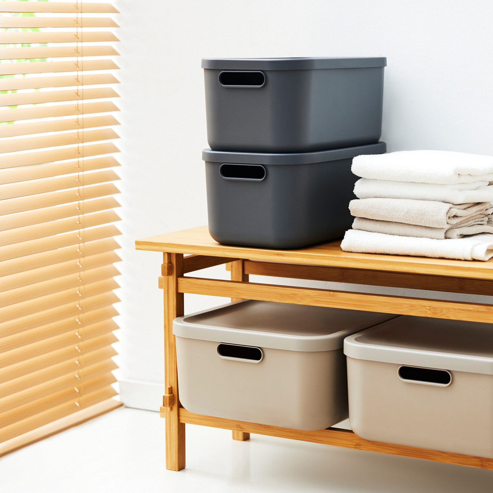 ROTHO Stapelbox (Aufbewahrungsboxenset, 4er-Set), Universell einsetzbar als Vorratsbox, Kiste, Organizer, Container