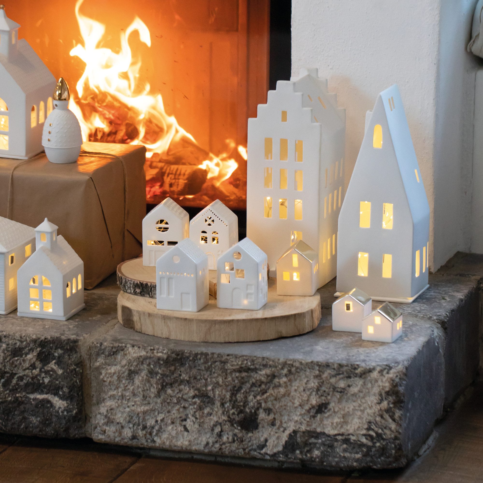 Räder Teelichthalter räder Spitzdach Kerzenständer Teelicht weiß