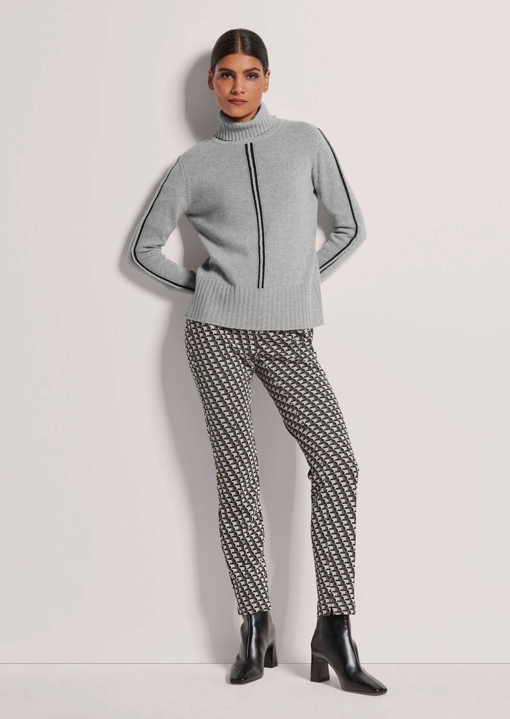 MADELEINE Strickpullover Moderner Wollpullover mit Ajour-Muster Flauschiger günstig online kaufen