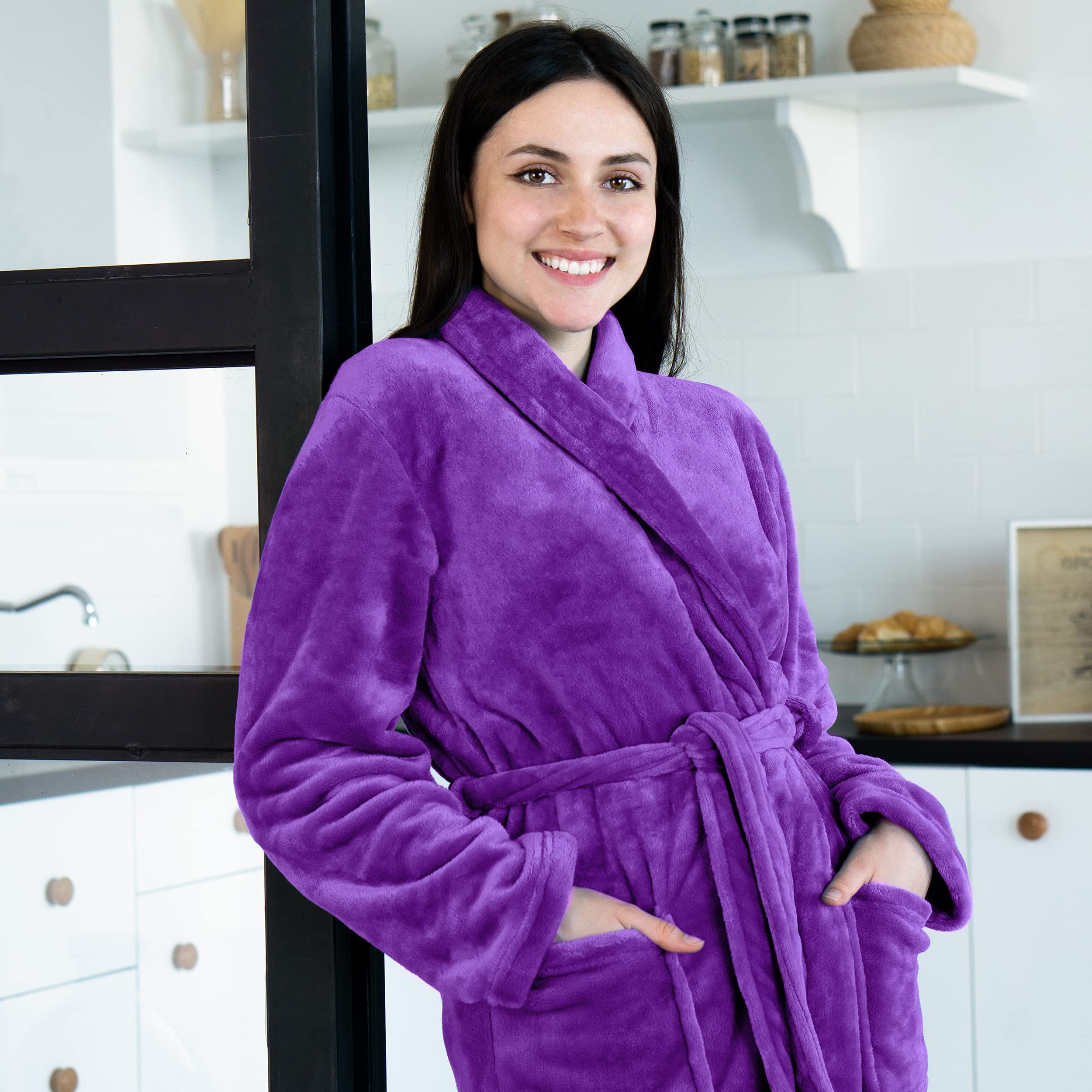 Gräfenstayn Unisex-Bademantel Damen Herren Kuschelfleece Bademantel Größe S-XXXL, warm & kuschelig, Waden bis Knöchellang, Fronttaschen, Gürtel, S-XXXL