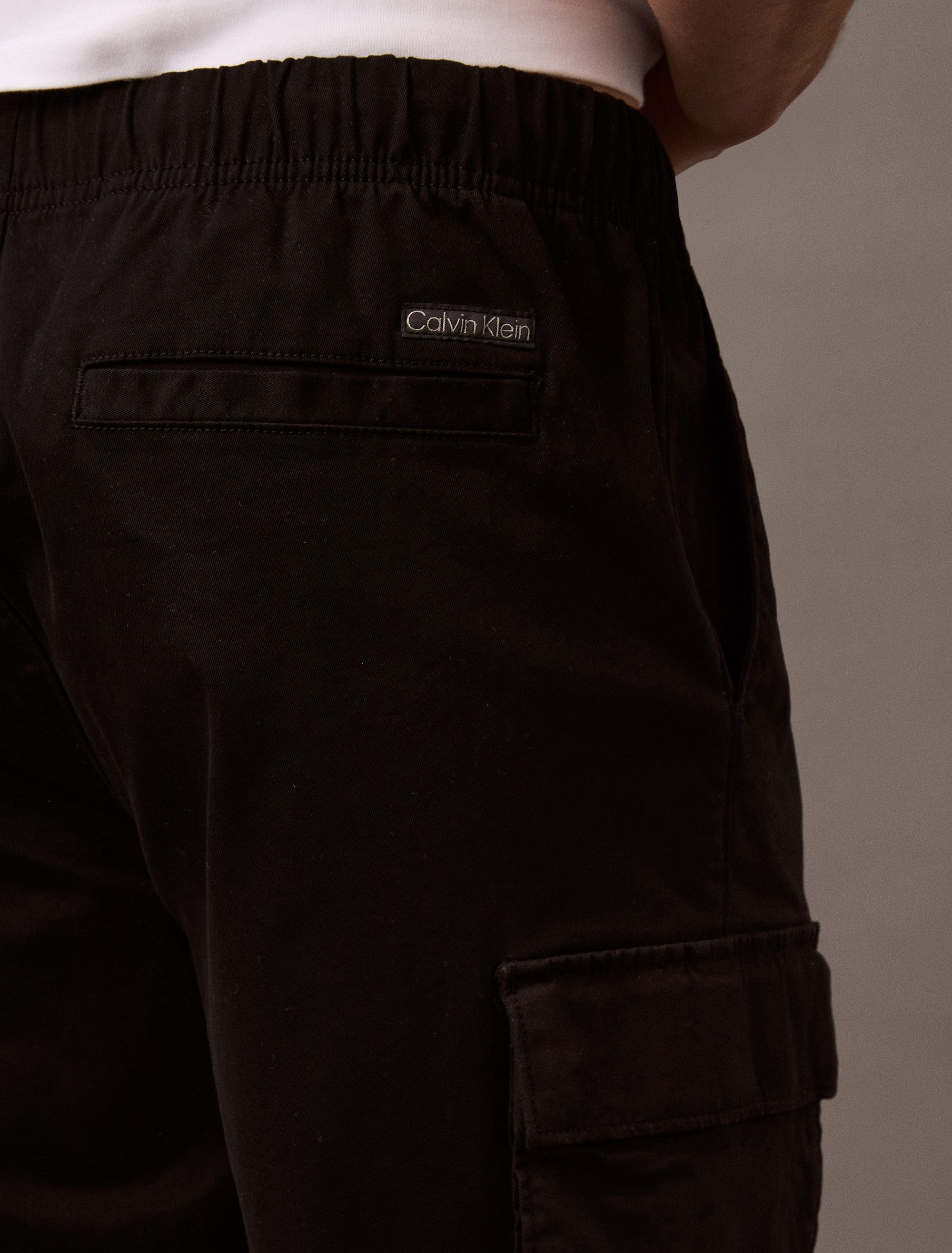 Calvin Klein Jeans Cargoshorts 9" COTTON PULL ON CARGO SHORT Mit Gürtelschl günstig online kaufen