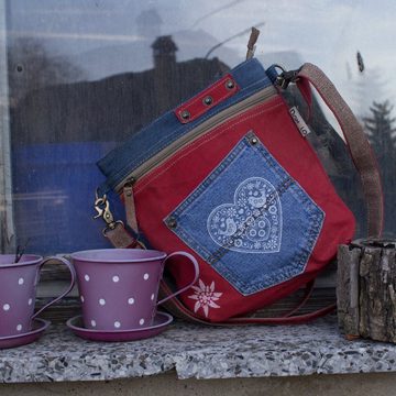 Domelo Umhängetasche Trachtentasche Schultertasche mit Herz Motiv Dirndl Tasche, echtes Leder, mit abnehmbaren Schulterriemen, Tracht Vintage Style, Frontfach, enthält recyceltes Material, Ring für Schlüsselanhänger