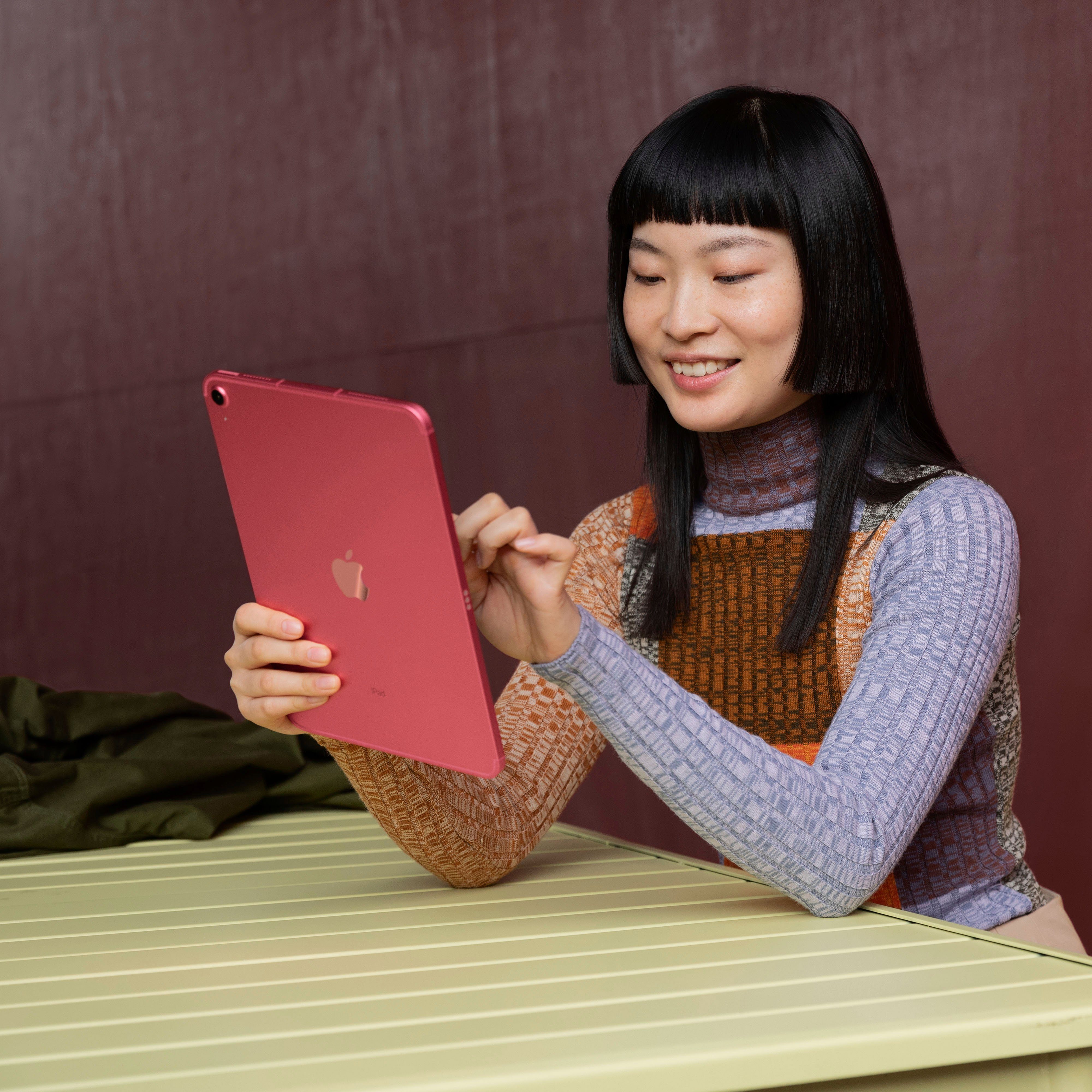 Apple iPad 2022 Tablet 256 Wi-Fi silver 5G) Cellular (10 (10,9", Generation) GB, + iPadOS