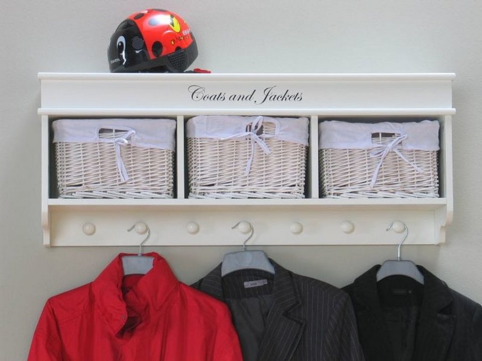ebuy24 Garderobenständer »Emma Wandgarderobe mit 3 Rattan Körben weiss