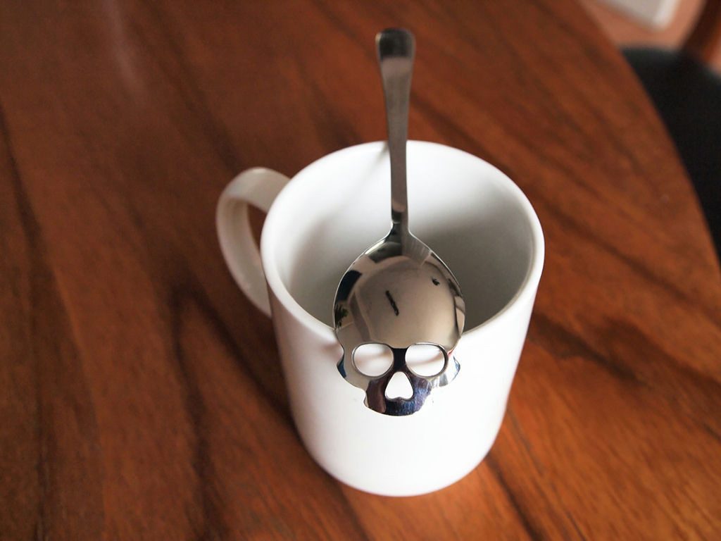 SuckUK Ложки для цукру Totenkopf-Zuckerlöffel, Edelstahl Kaffee-Löffel - stylisch & rostfrei (1 Stück), Der Hingucker für deinen Kaffee – cool, langlebig, einzigartig