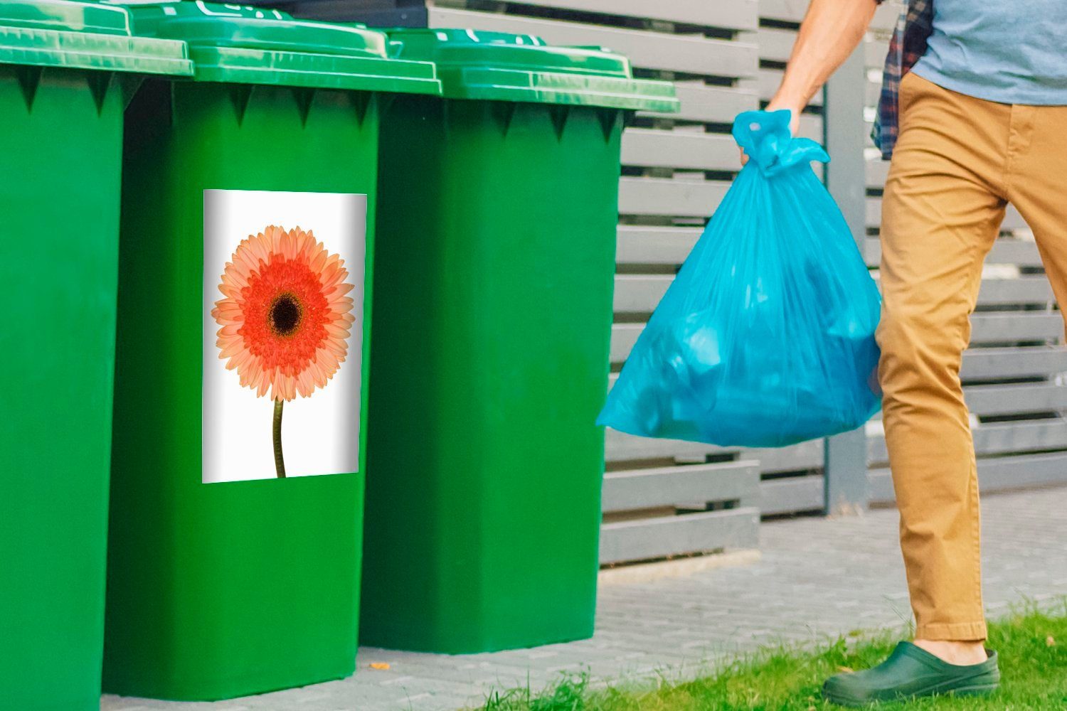 MuchoWow einer Mülleimer-aufkleber, St), Wandsticker Gebera-Blüte Sticker, Container, orangefarbenen Mülltonne, Nahaufnahme Abfalbehälter (1