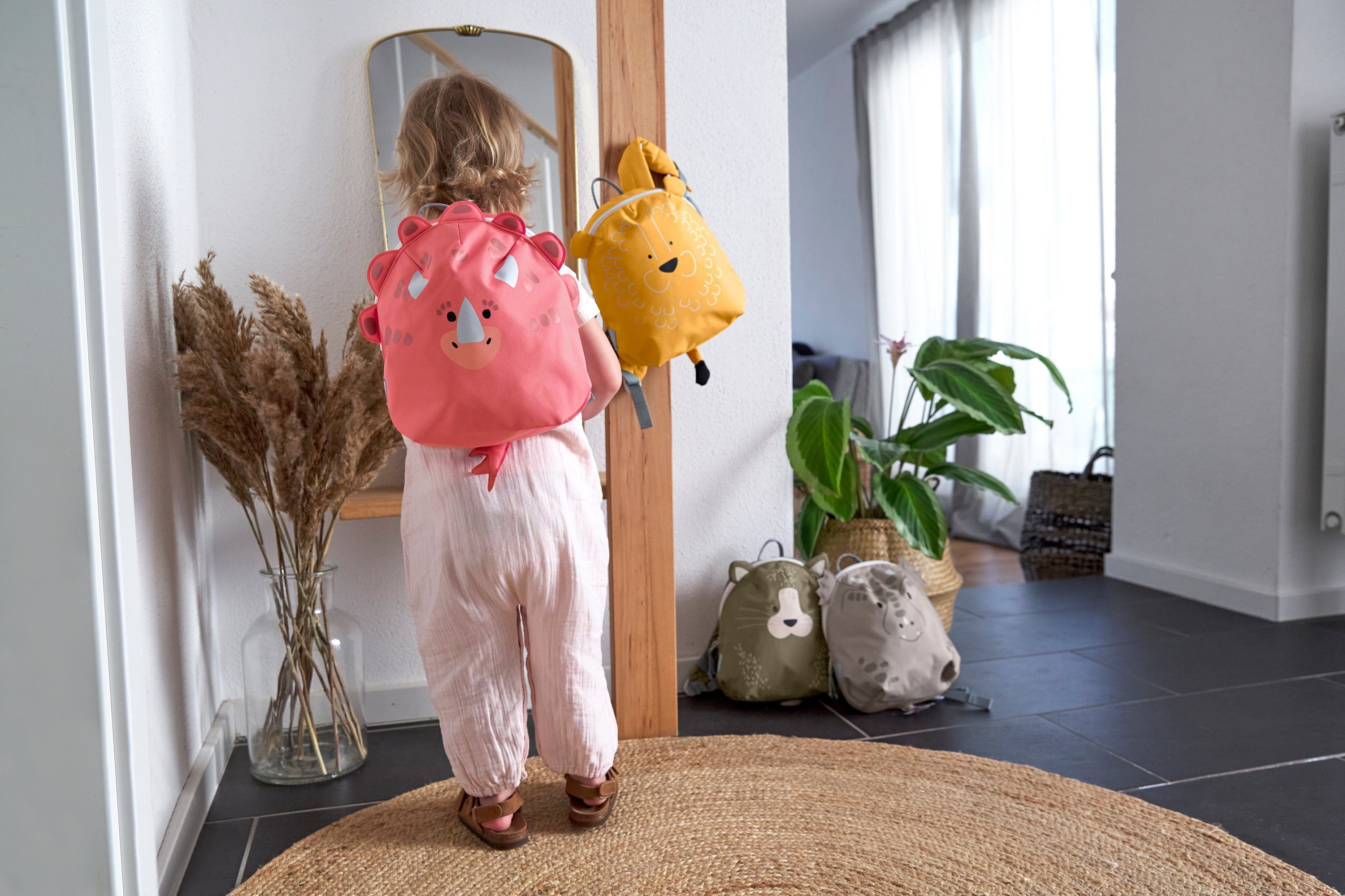 LÄSSIG Kinderrucksack About Friends, Tiny Backpack, Dino rose, PETA-approved vegan