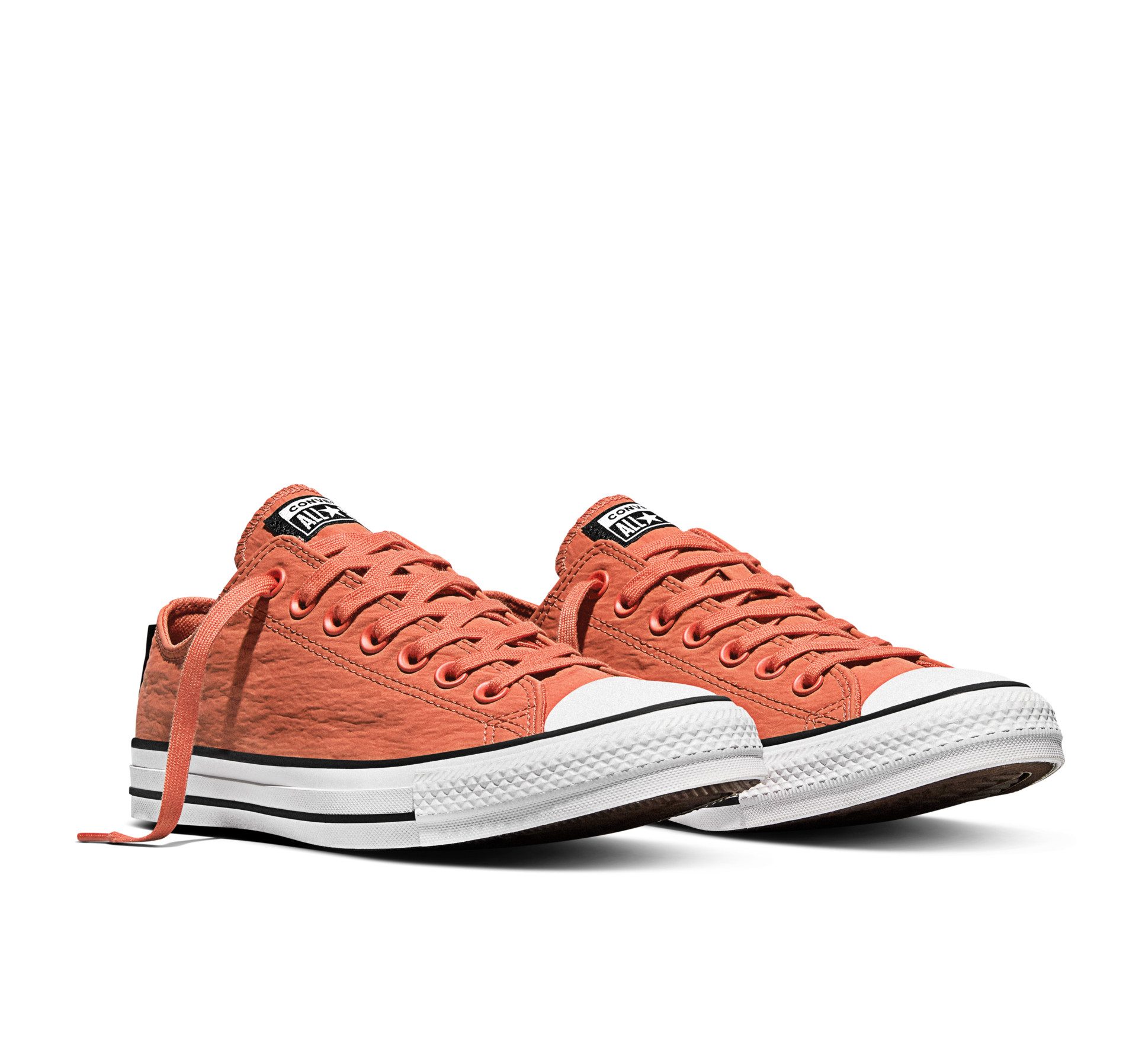 Converse CHUCK TAYLOR ALL STAR NYLON Sneaker für sportlichen Look im Alltag, leicht profiliertes Laufsohlenprofil