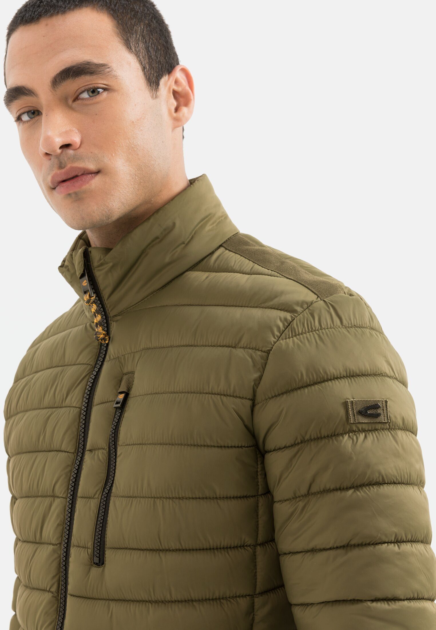 camel active Blouson aus recyceltem Material Langarm Markenlabel