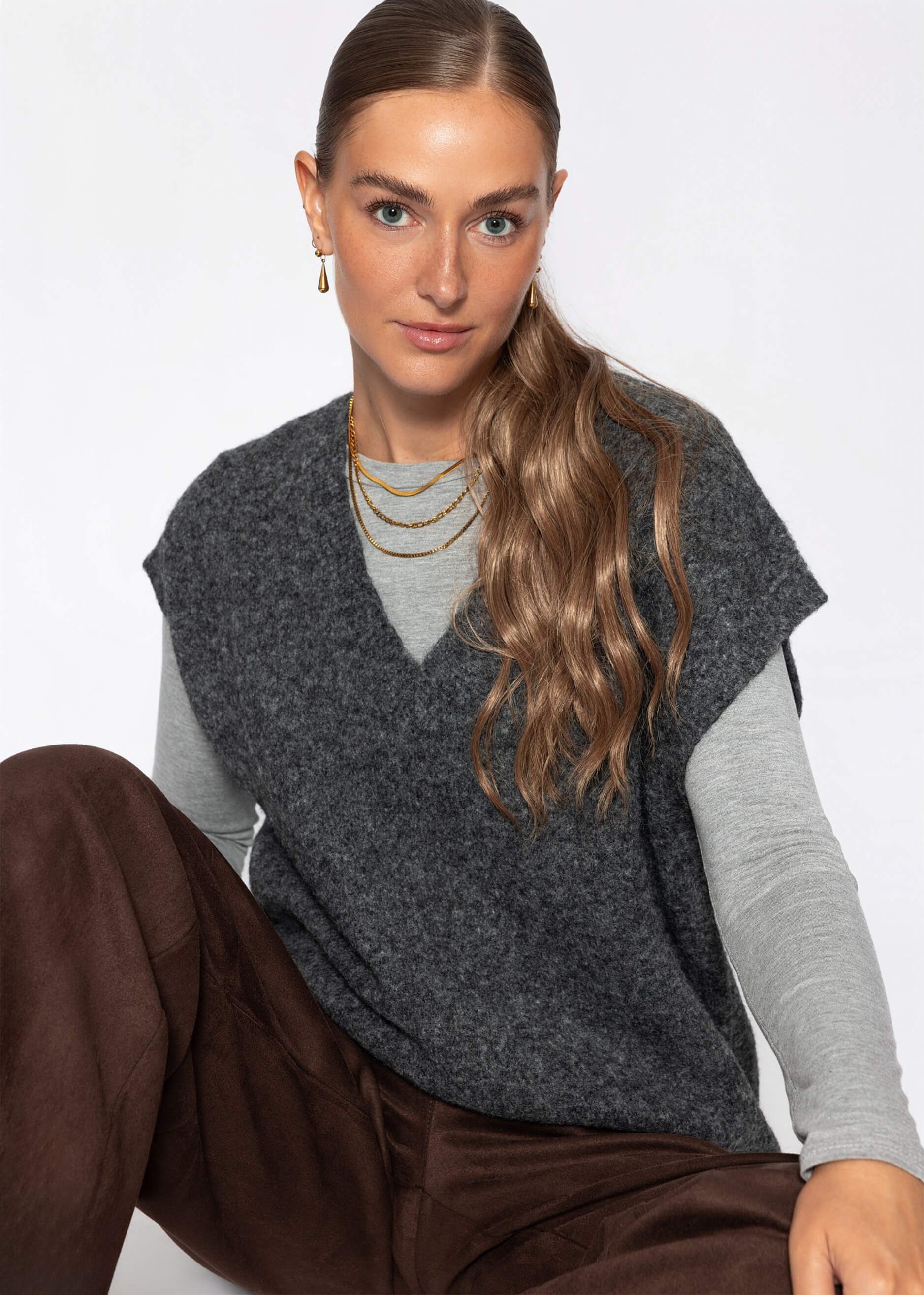 SASSYCLASSY Pullunder Strickoberteil ohne Ärmel für Damen Weicher Pullunder mit V-Ausschnitt in Beige