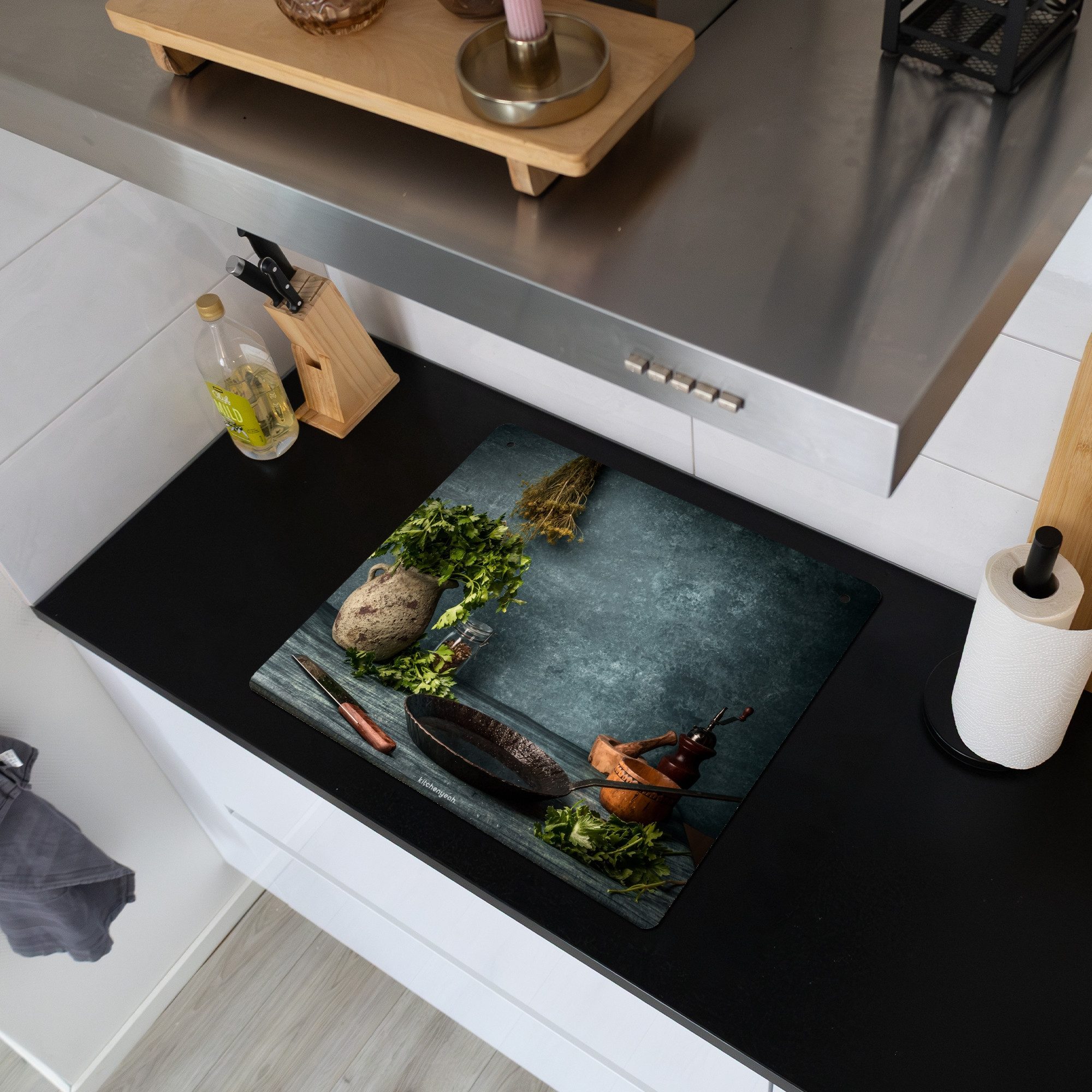 KitchenYeah Küchenrückwand Kräuter - Stilleben - Gewürze, (1-tlg), Cerankochfeld Abdeckung, Herd Abdeckplatten Vinyl, 58.3x51.3 cm – Bild 2 von 5