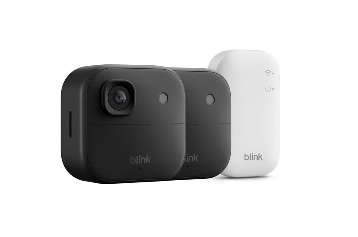 blink IP-Überwachungskamera Outdoor 4 2K+ 2er Kameraset (Außenbereich, Set, 2-tlg., inkl. Sync Module Core, WLAN, 2 Jahre Batterielaufzeit, IP65, Alexa)