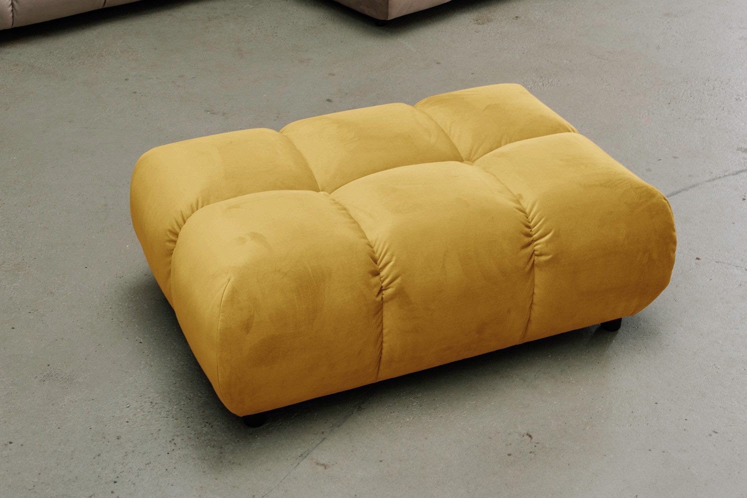 KAWOLA Hocker VIVIEN Luxuriöse Hockerbank - Bequem & Modern - Samt, Eleganter Polsterhocker, Wohnzimmer, Rechteckig, 108x73 cm, Velvet