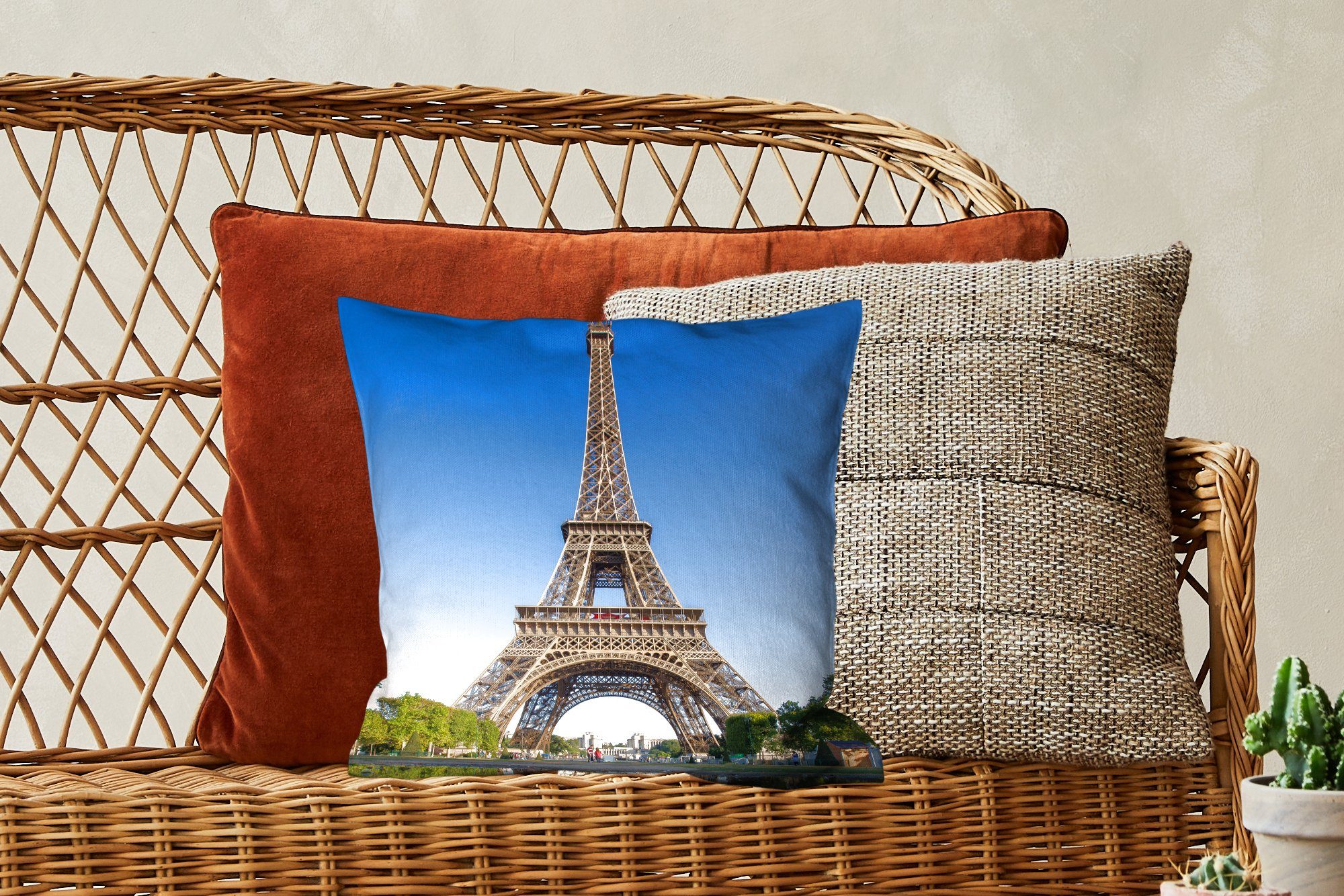 Füllung Schlafzimmer, Sofakissen in Wohzimmer, für mit des Eiffelturms MuchoWow Deko, Originalfoto Dekokissen Paris, Zierkissen