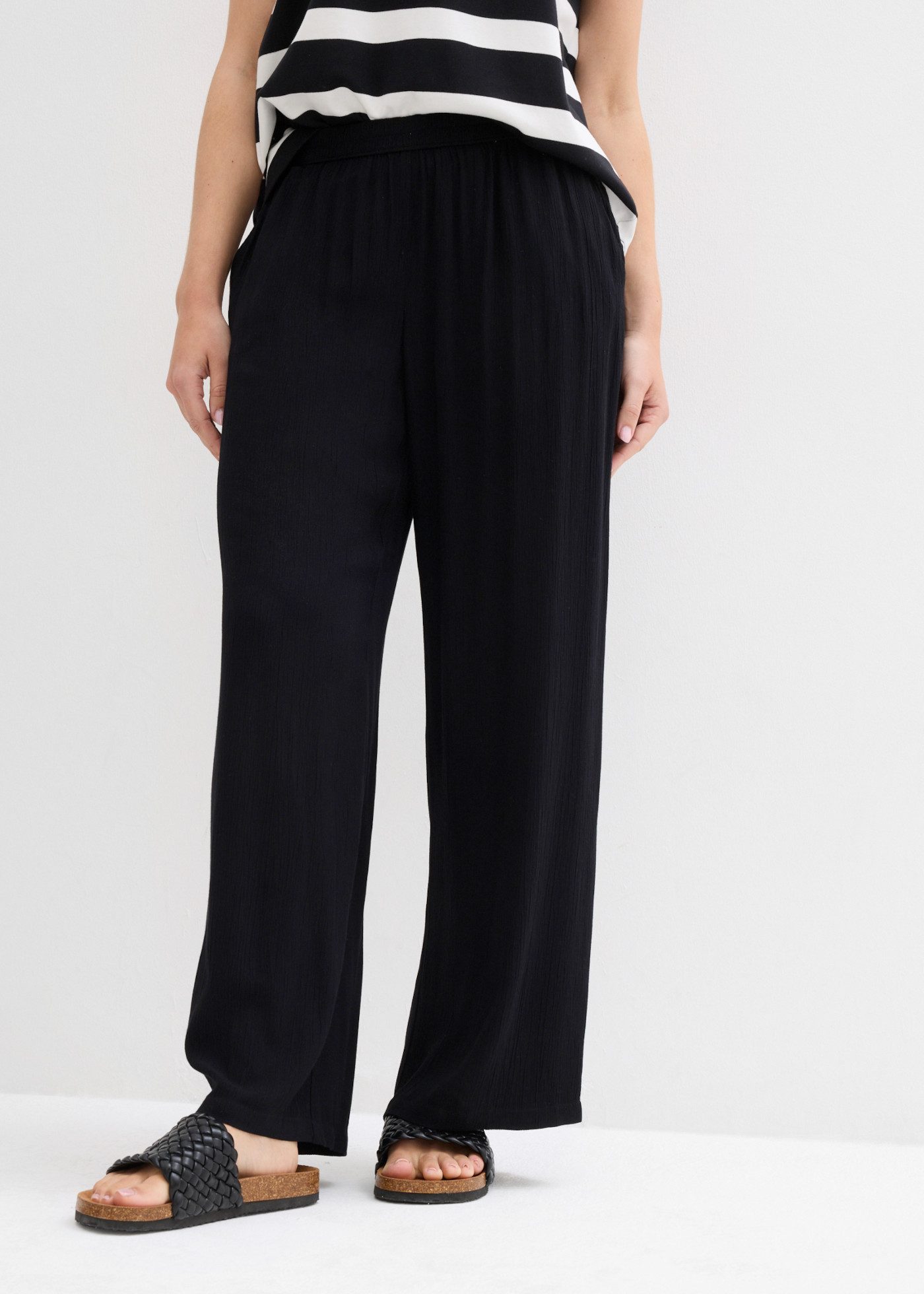 bonprix Palazzohose lockere Passform, aus Viskose, maschinenwaschbar, femininer Stil