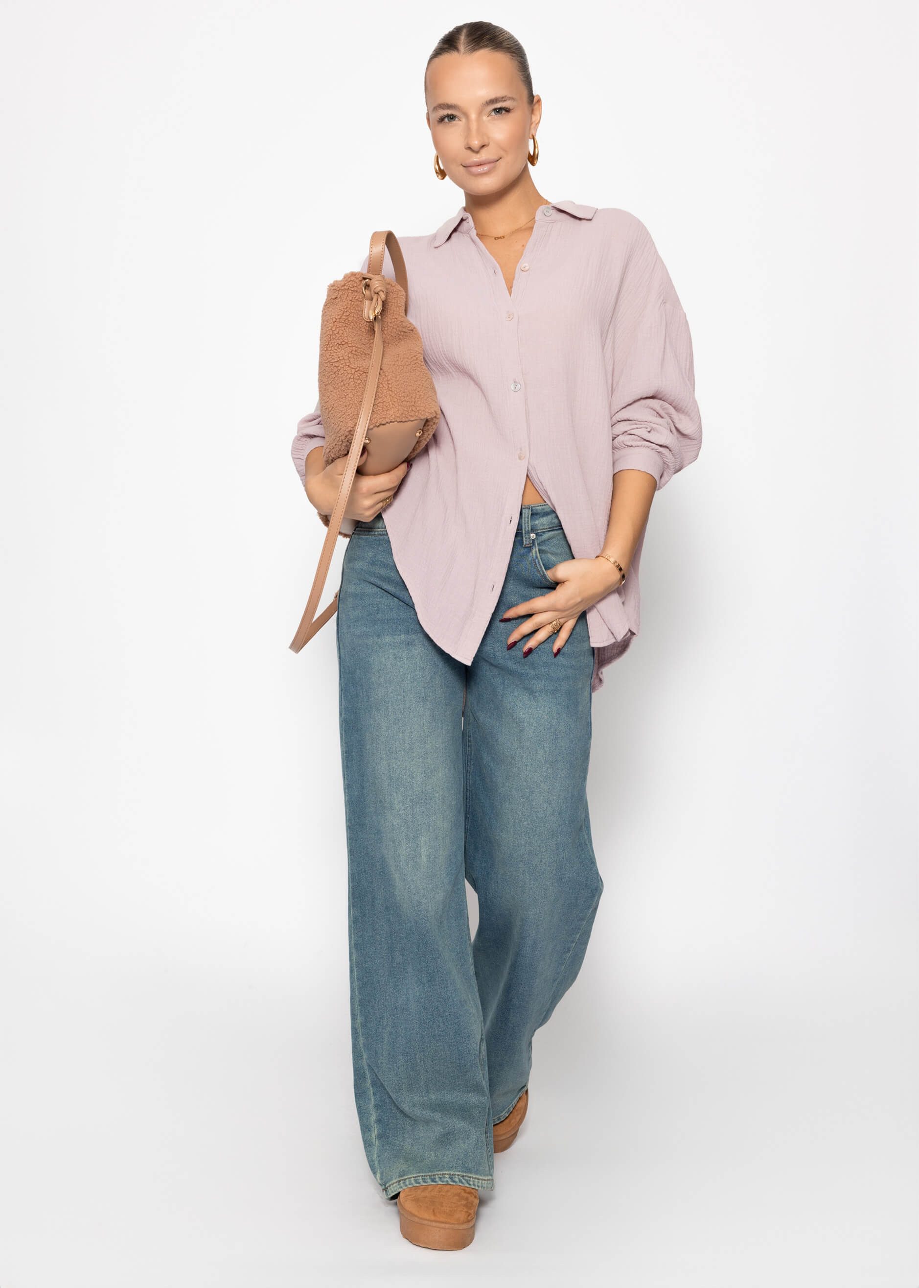 SASSYCLASSY Longbluse Oversize Musselin Bluse Damen kurz Langarm Elegant Hemdbluse lang aus Baumwolle mit V-Ausschnitt, One Size (Gr. 36-48)