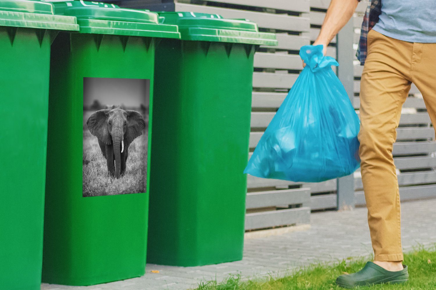 Sticker, Wandsticker Abfalbehälter Safari Mülleimer-aufkleber, - MuchoWow Container, (1 Wildtiere Tiere St), - - Mülltonne, Elefant