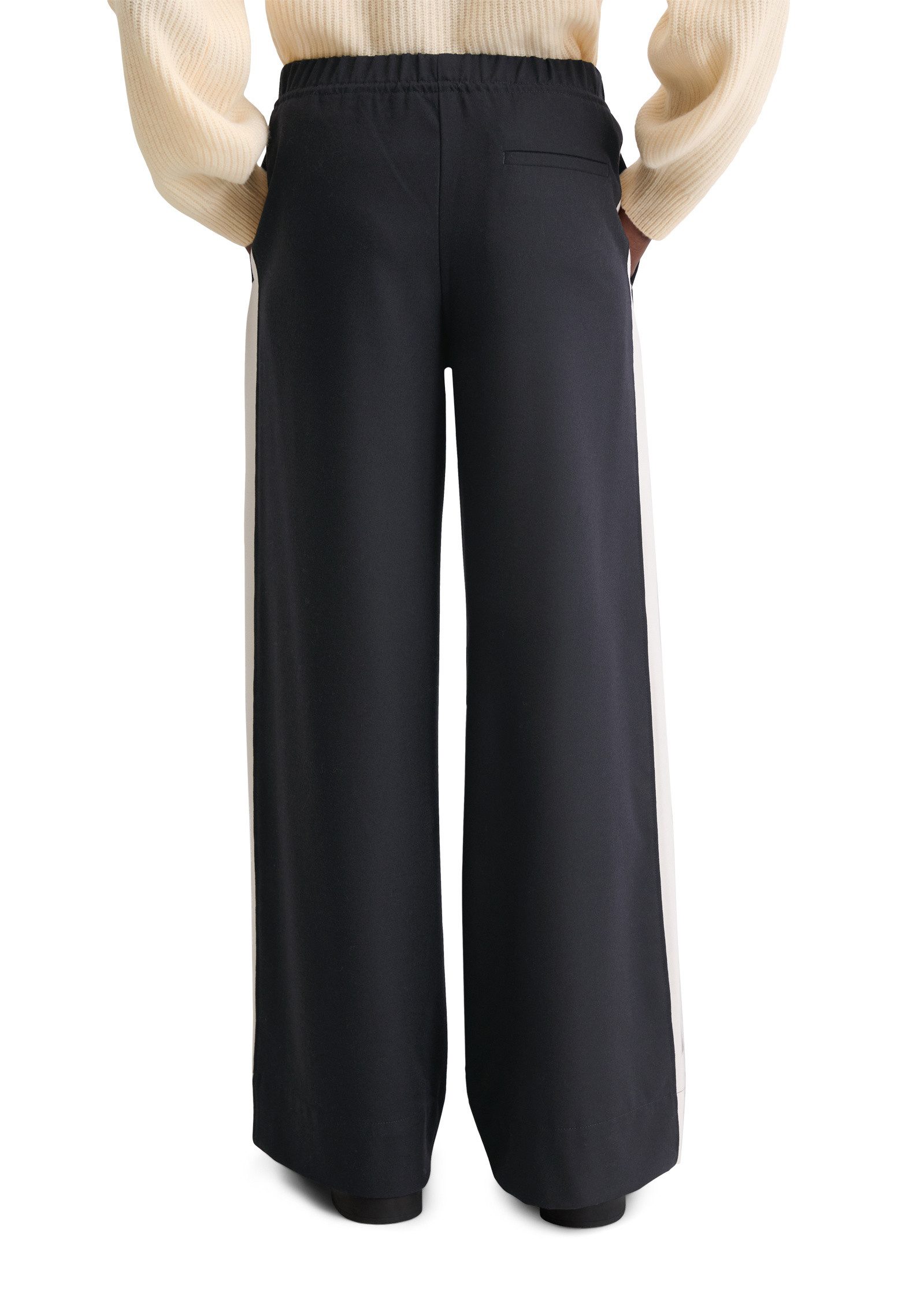 Marc O'Polo Chinohose aus weichem Polyester-Viskose-Twill