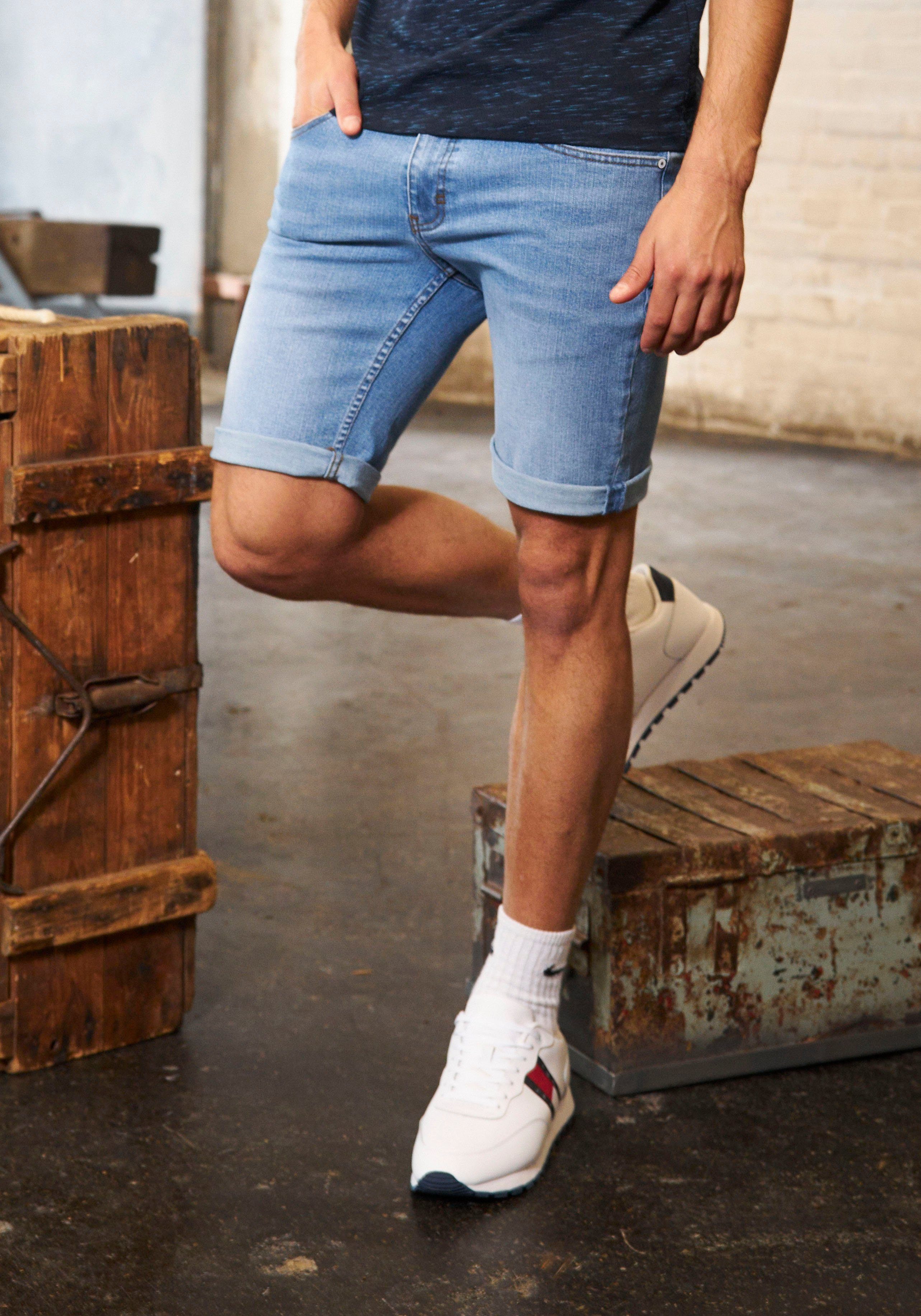 AJC Shorts im 5-Pocket-Stil