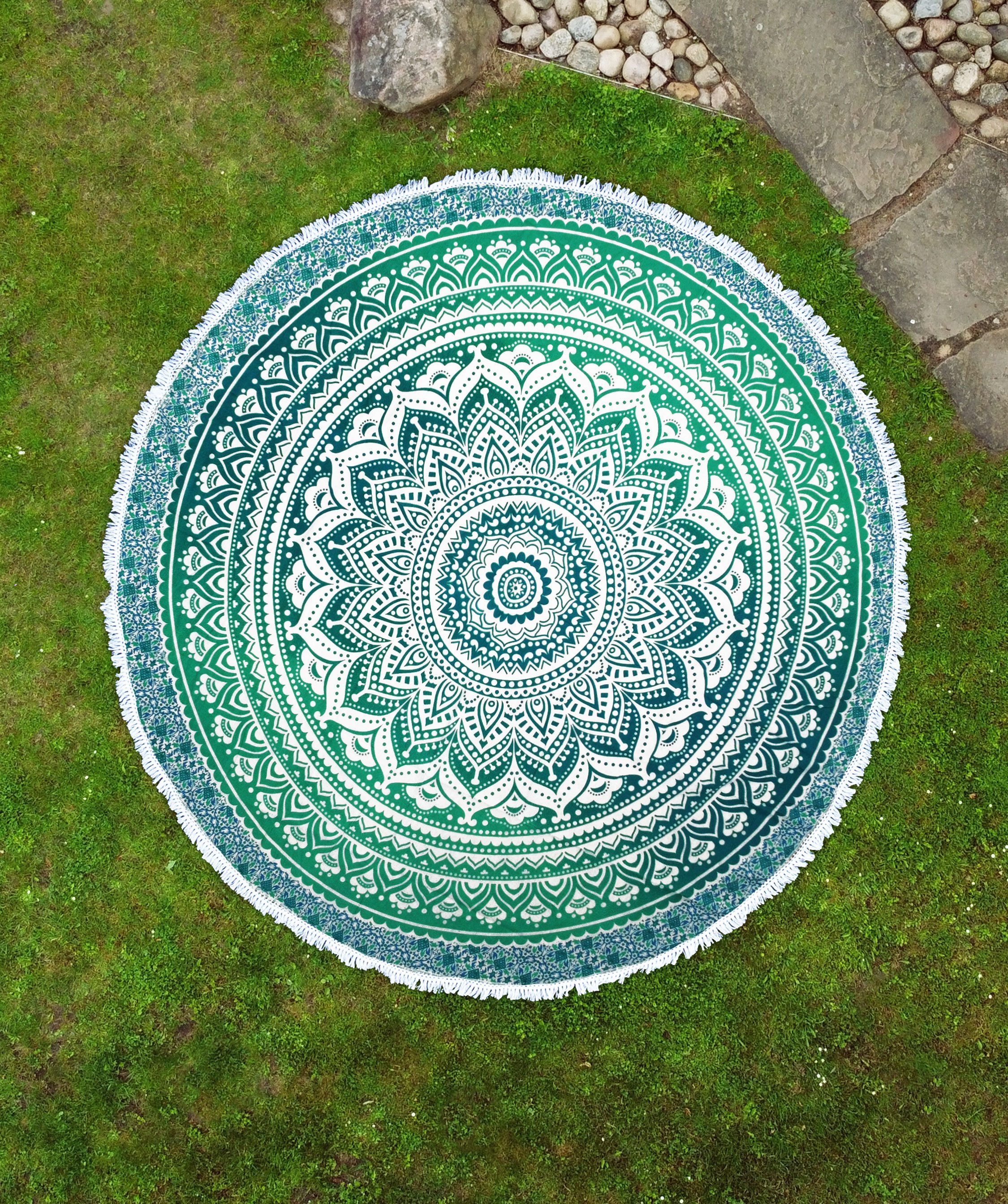 Picknickdecke Strandtuch Ombre Mandala boho Style Ø 185 cm, Karmandala, Weiches Strandtuch für unterwegs. Schön, praktisch, vielseitigq