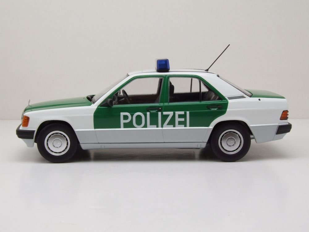 Triple9 Modellauto Mercedes 190 W201 Polizei 1993 grün weiß, Maßstab 1:18